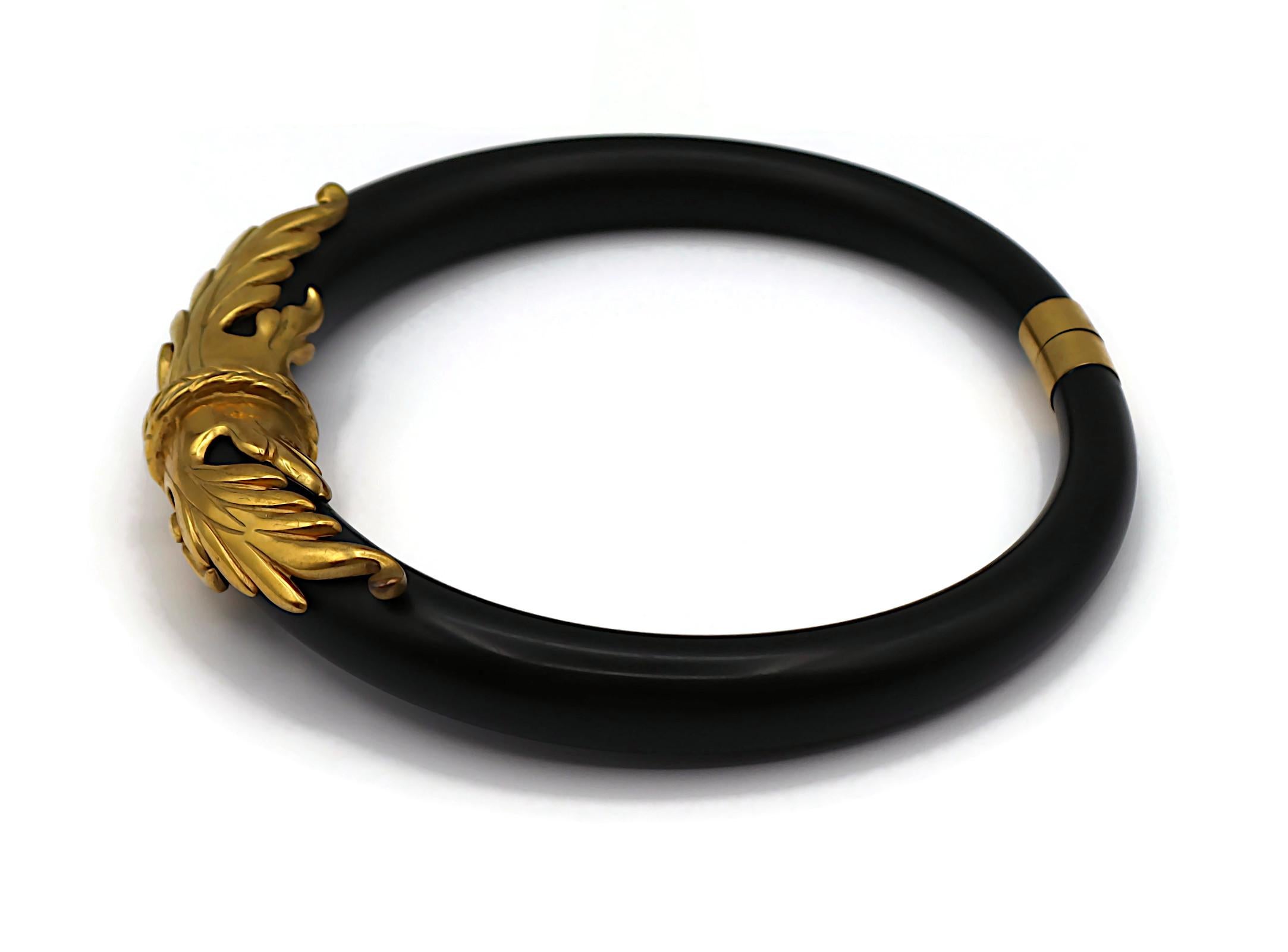 French Vintage Black Resin Gold Tone Choker Necklace For Sale 3