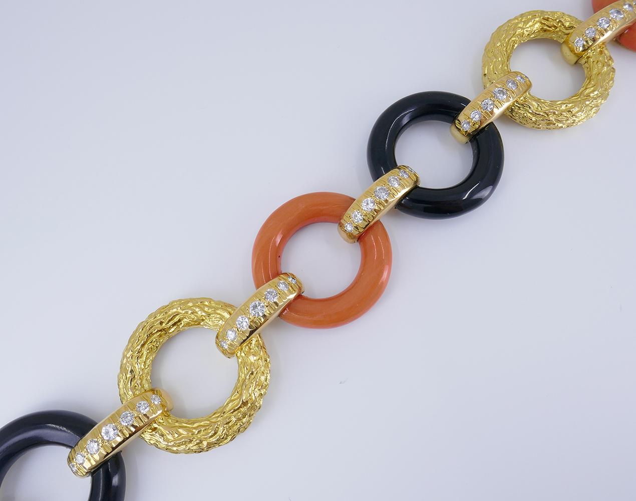 French Vintage Bracelet Atelier Janca 18k Gold Diamond Coral Black Onyx Jewelry For Sale 5