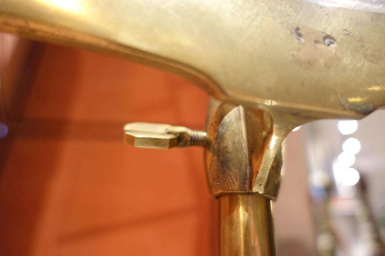 Étagere aus Messing und Glas im Vintage-Stil, Vitrinenständer 3