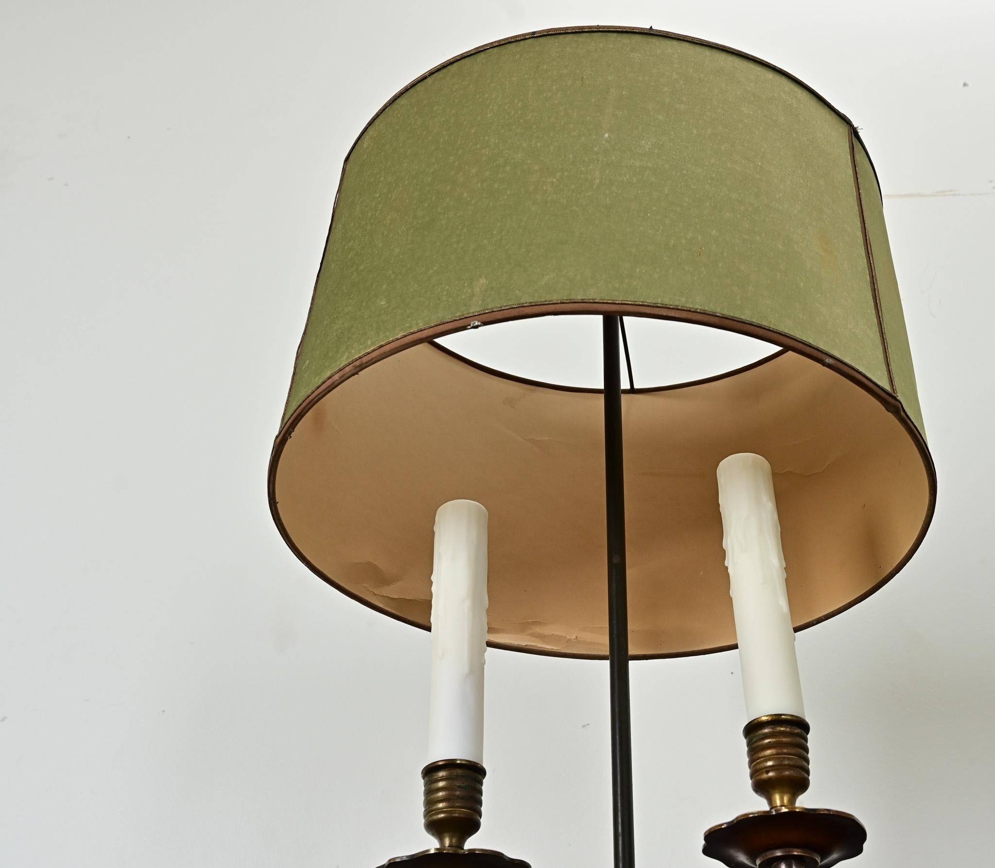 20ième siècle Lampe lion française vintage en laiton en vente
