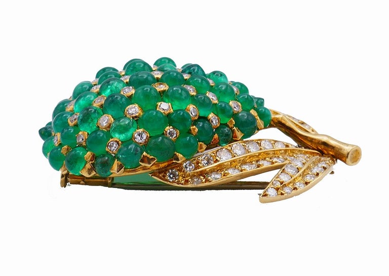 French Vintage Brooch Pin Clip 18k Gold Emerald Estate Jewelry Signed J W In Good Condition For Sale In Beverly Hills, CA