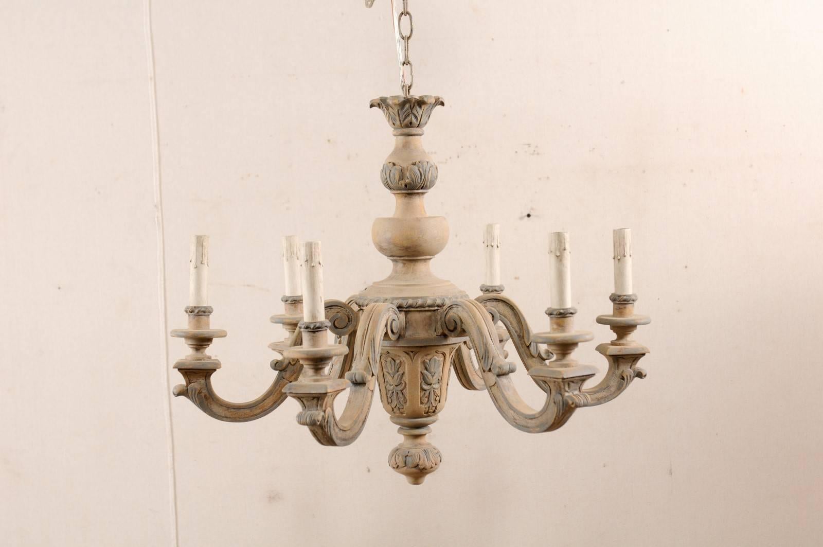 Français French Vintage Carved & Painted Wood Six-Light Chandelier in Light Beige & Grey
