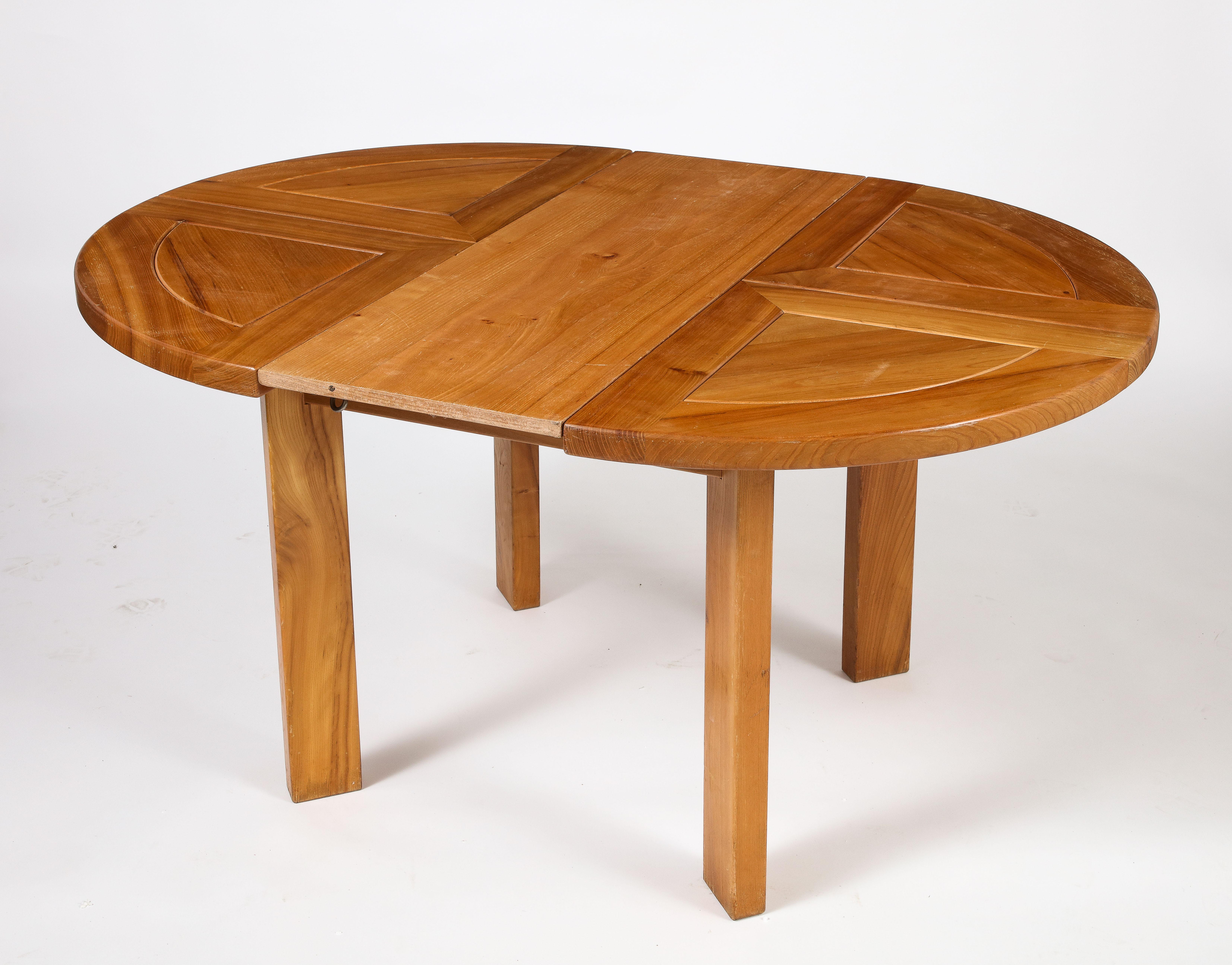 Maison Regain Dining Table in Elm Wood, France, circa 1970 For Sale 10