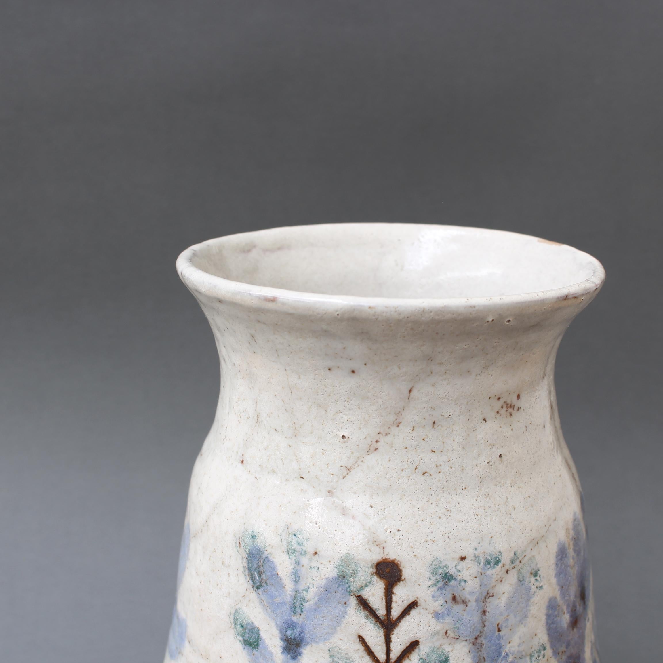 French Vintage Ceramic Flower Vase by Le Mûrier (circa 1960s) For Sale 7