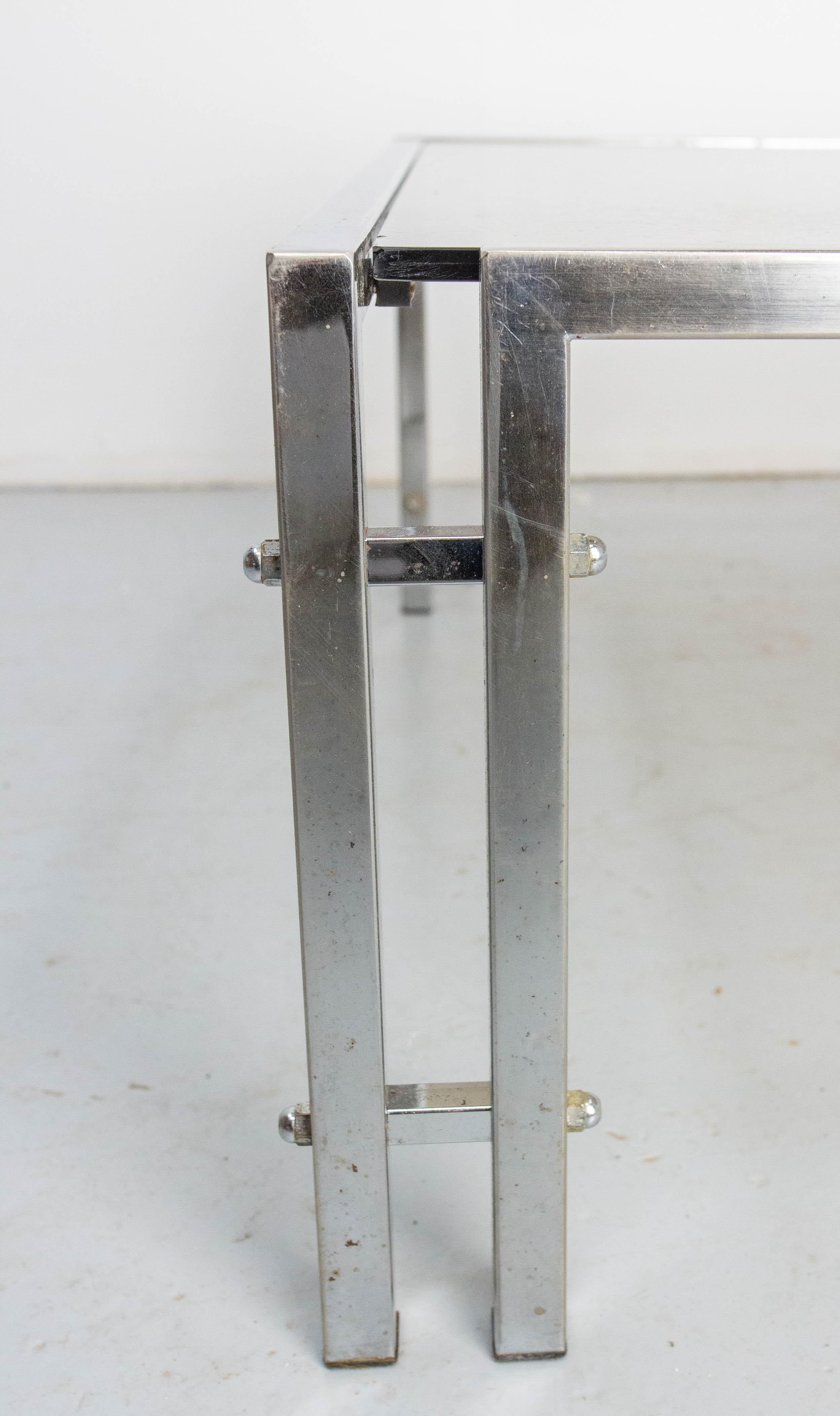 20ième siècle Table basse française vintage, chrome et verre fumé, circa 1970 en vente