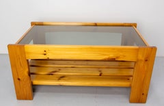 Mesa de centro vintage francesa, pino y cristal ahumado, hacia 1980