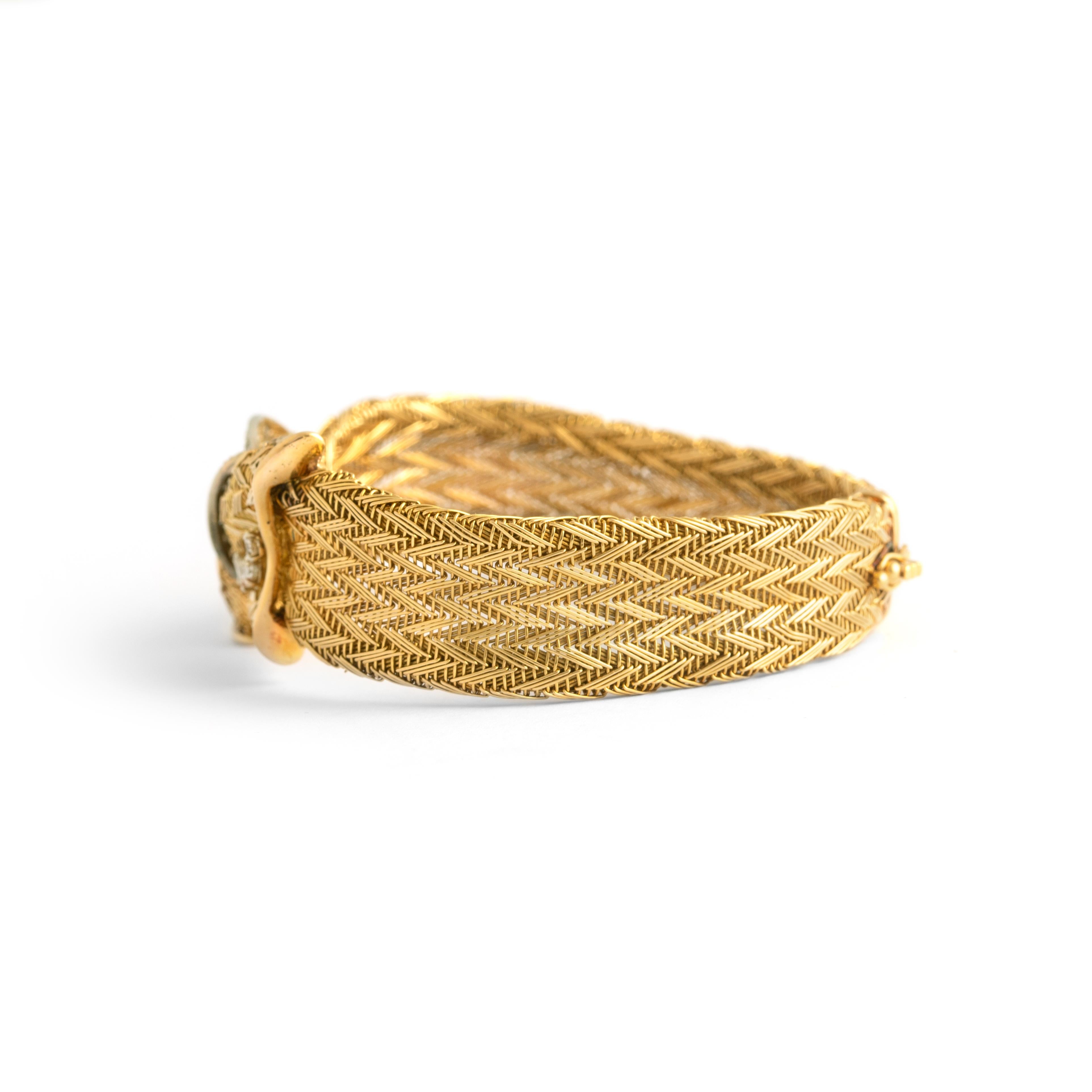 French Vintage Diamond Yellow Gold 18K Bracelet 1960S In Good Condition For Sale In Geneva, CH