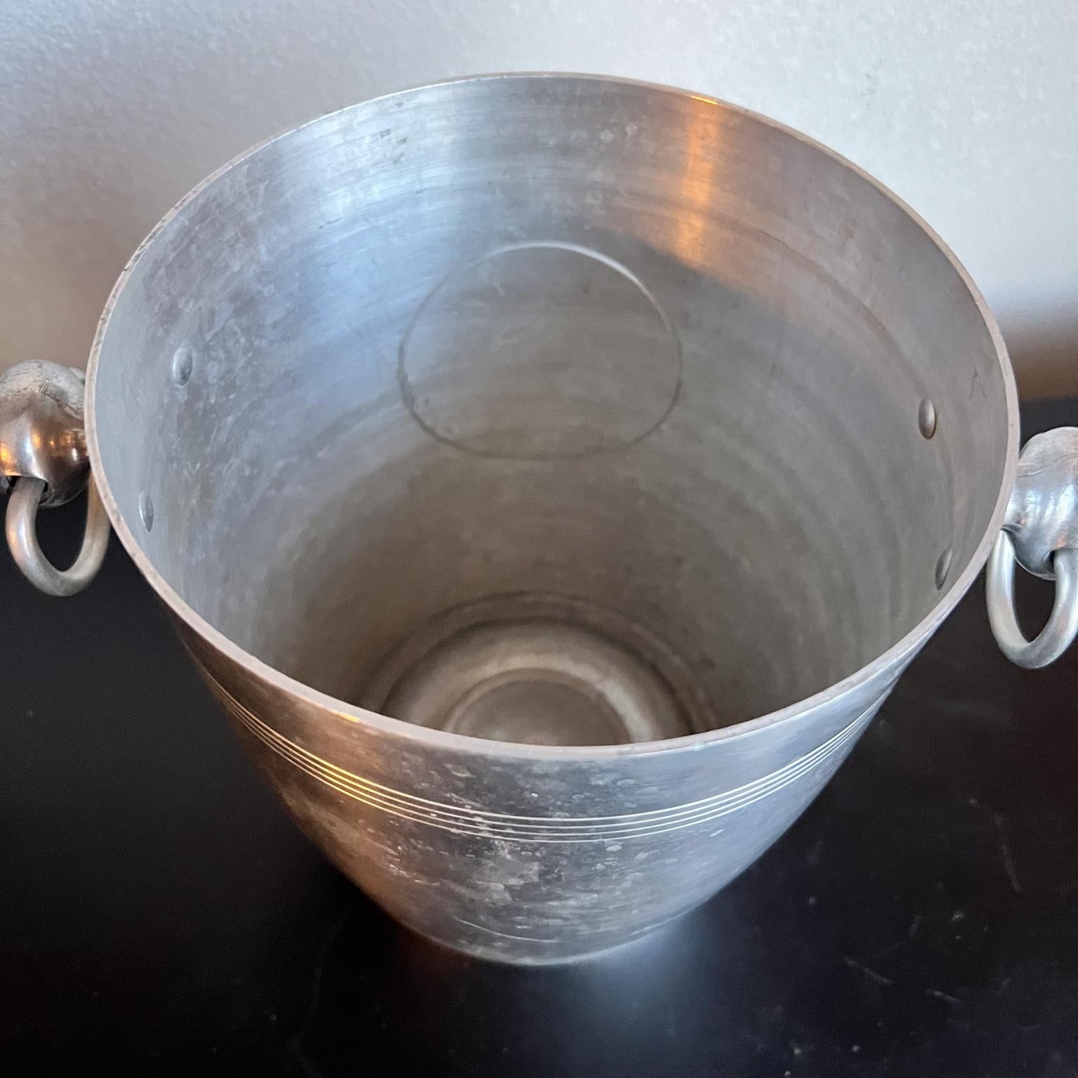Cubitera de champán vintage francesa Domaine Chandon en venta 1