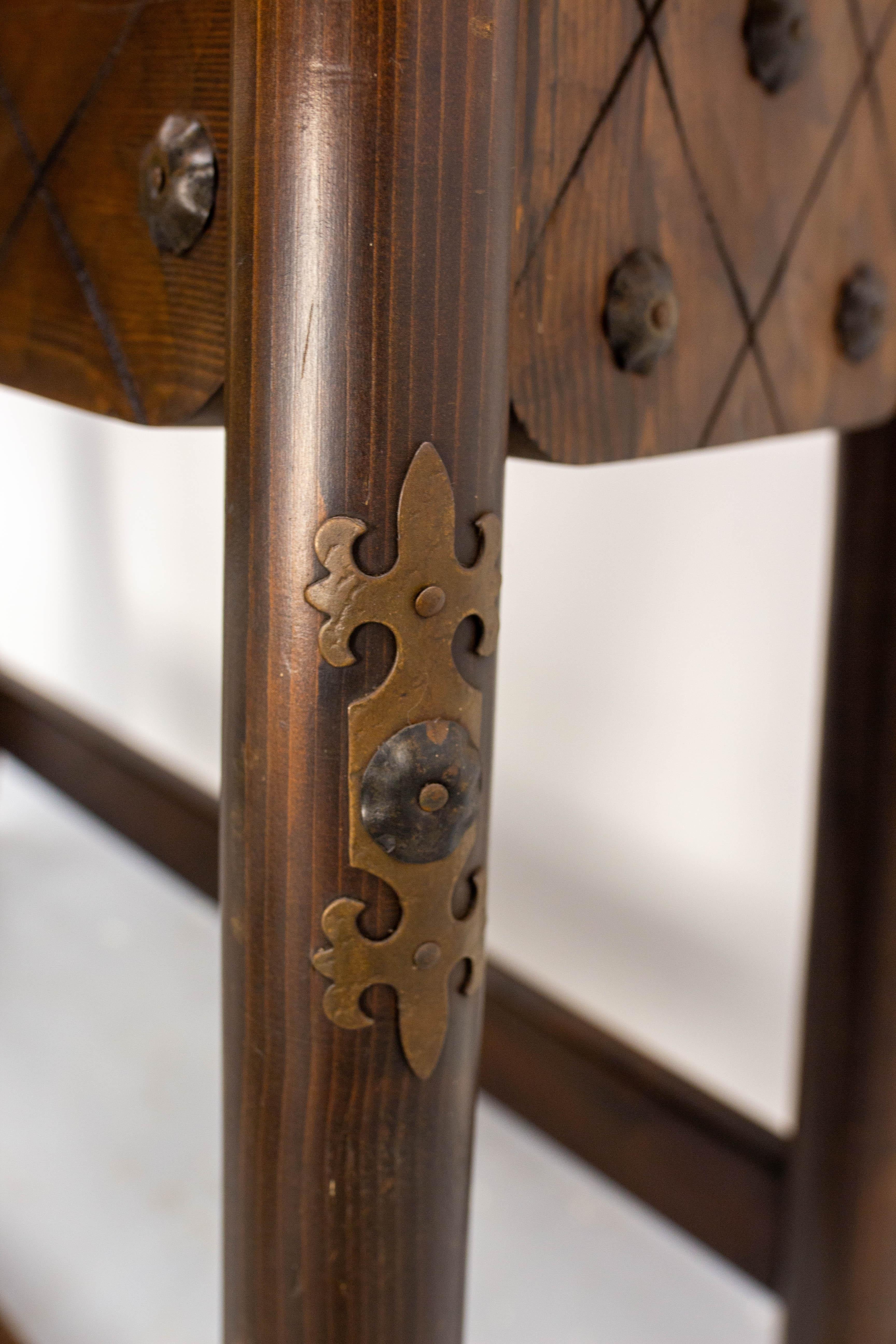 French Vintage Dry Bar Counter Spanish Style Pine Rope & Studs Two Stools c 1960 For Sale 2
