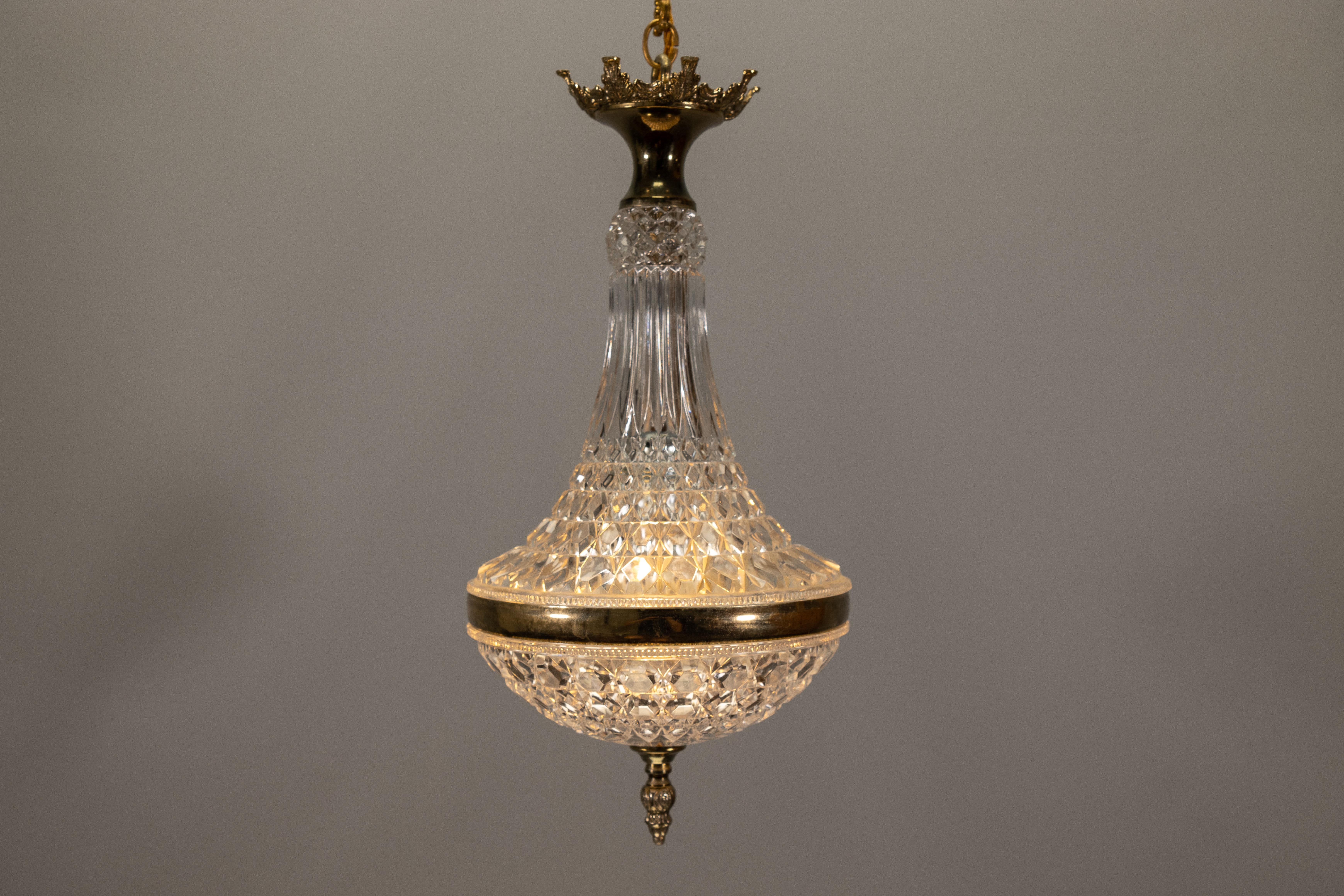 French Vintage Empire Style Crystal Basket Pendant Chandelier in Brass and Glass For Sale 8