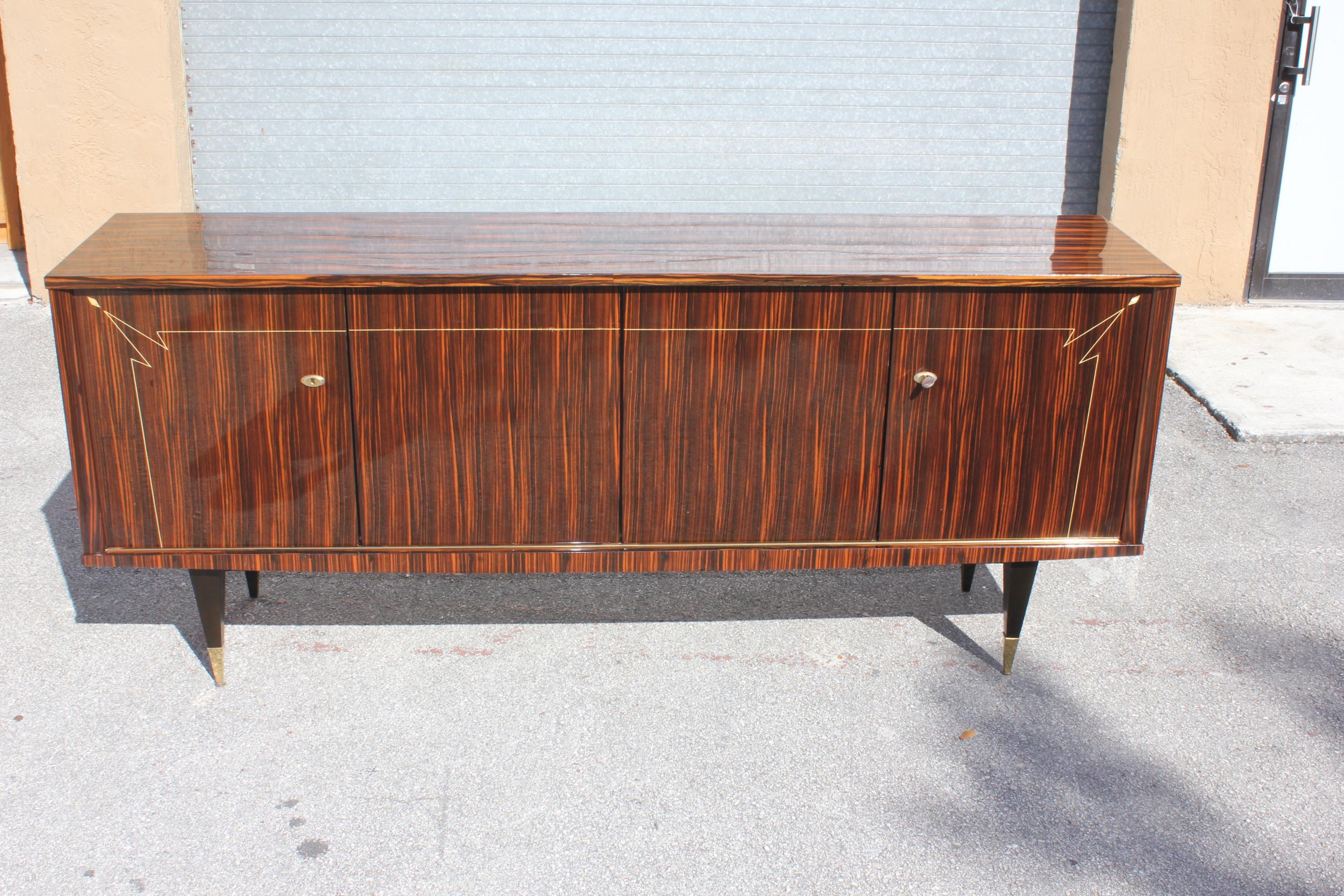 Art Deco French Vintage Exotic Macassar Ebony Sideboard or Buffet, circa 1940s