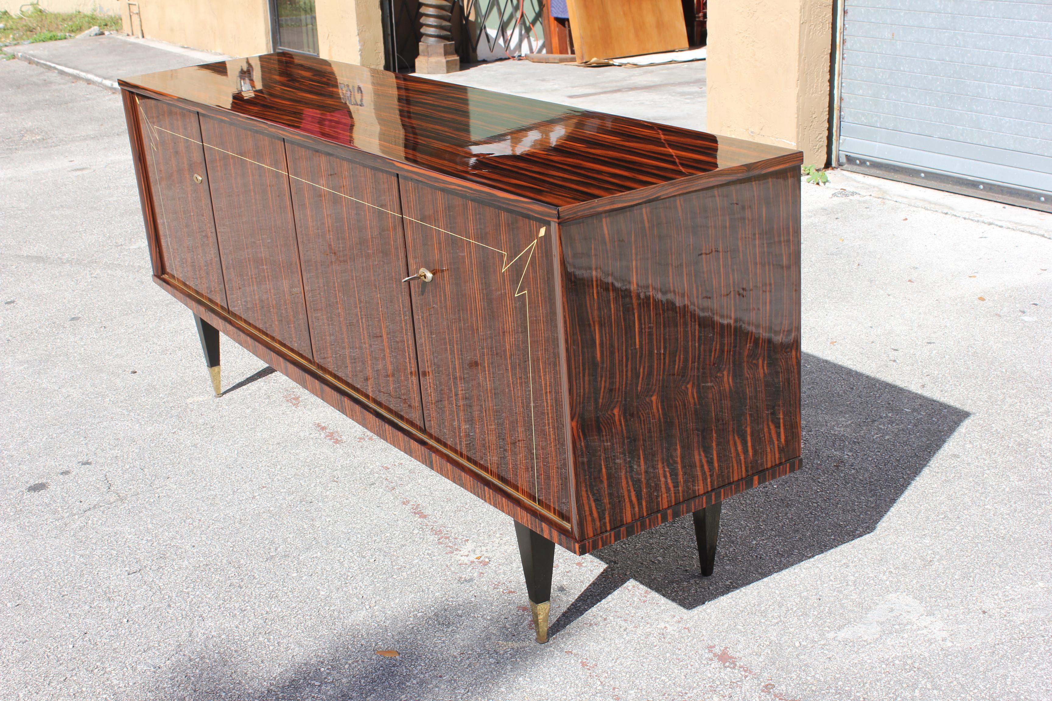 French Vintage Exotic Macassar Ebony Sideboard or Buffet, circa 1940s 1
