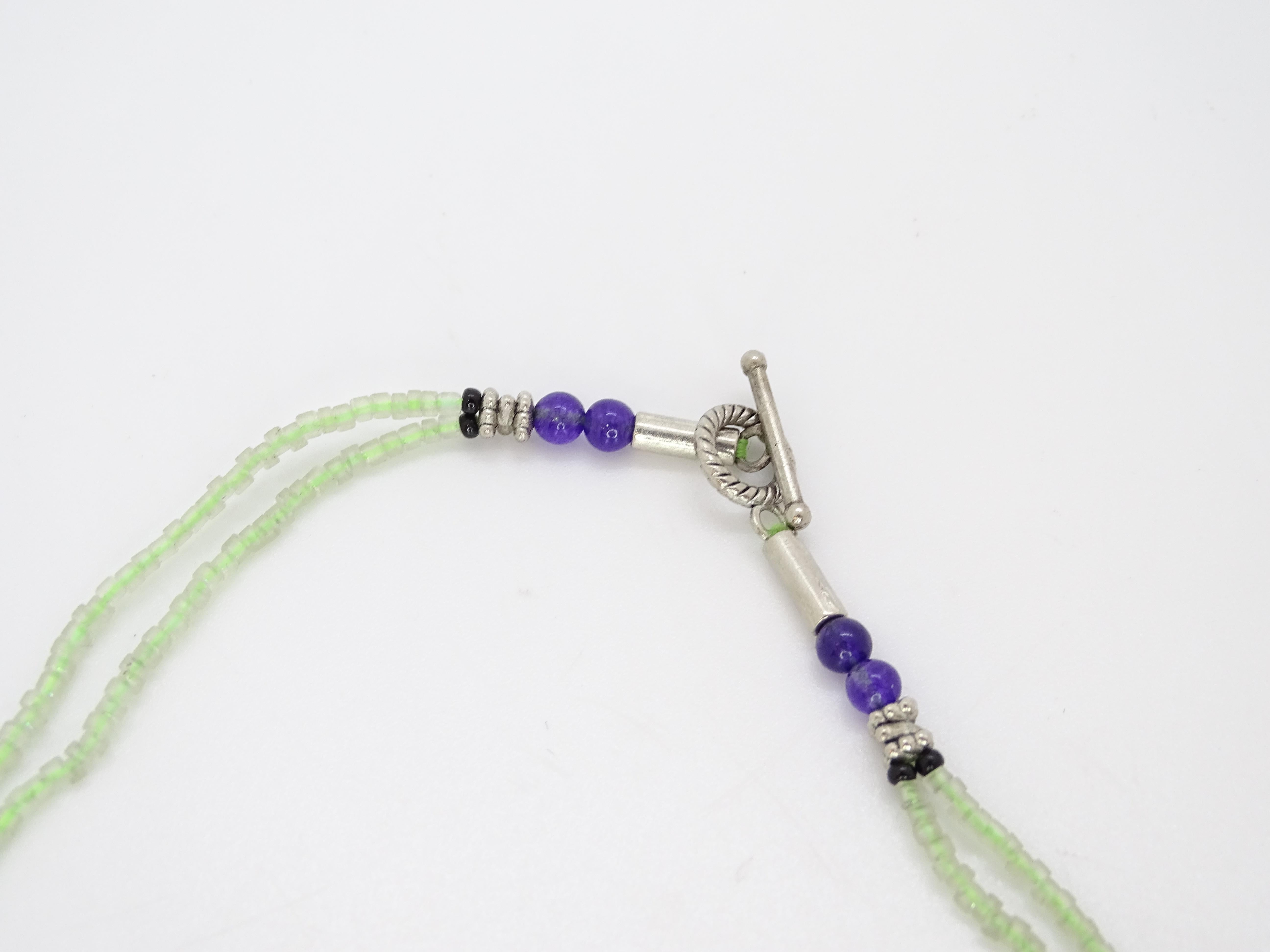 French Vintage flower necklace, green jade, glass beads and aged steel en venta 8