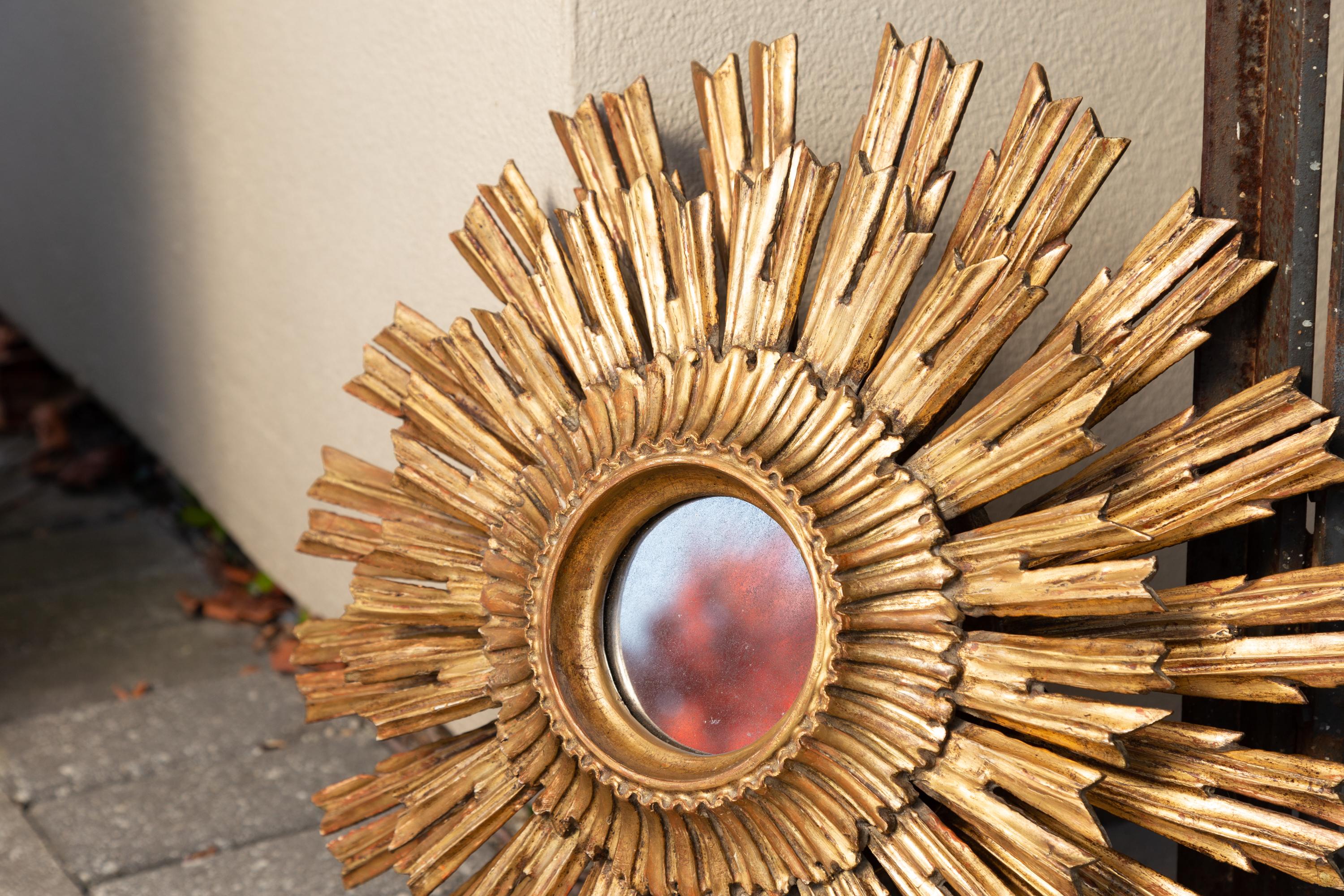 French Vintage Giltwood Three-Layered Sunburst Mirror with Small Mirror Plate In Good Condition In Atlanta, GA