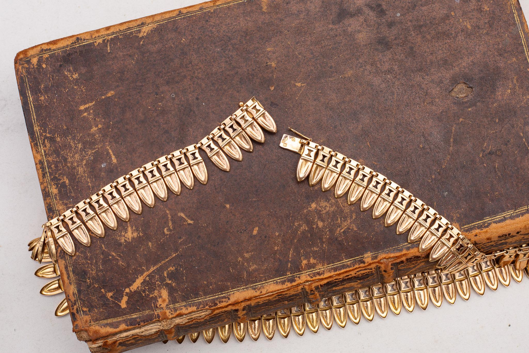 French Vintage Gold Amphora Fringe Necklace Archaeological Revival Etruscan For Sale 6