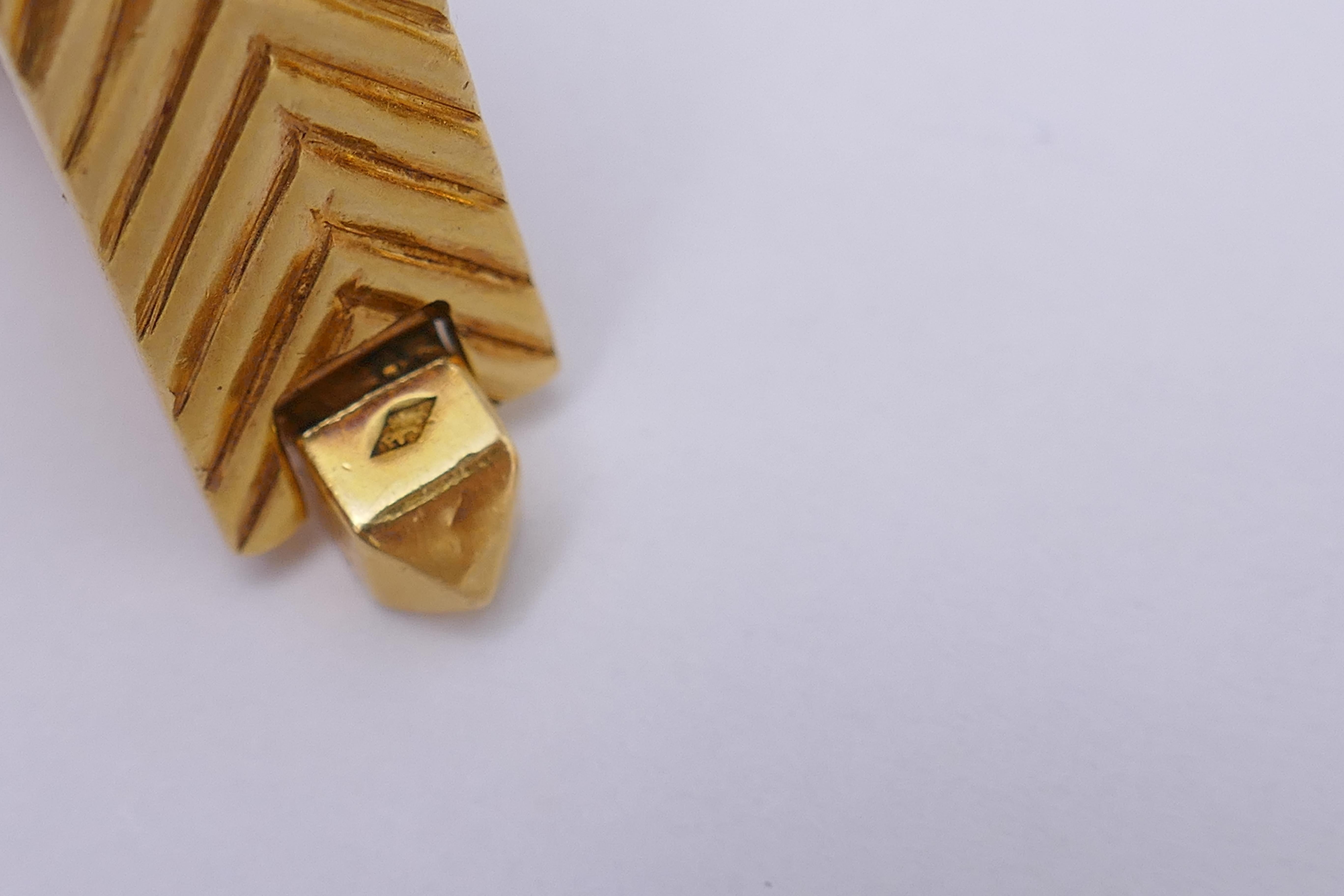 French Vintage Gold Herringbone Breveté SGDG Cufflinks For Sale 4