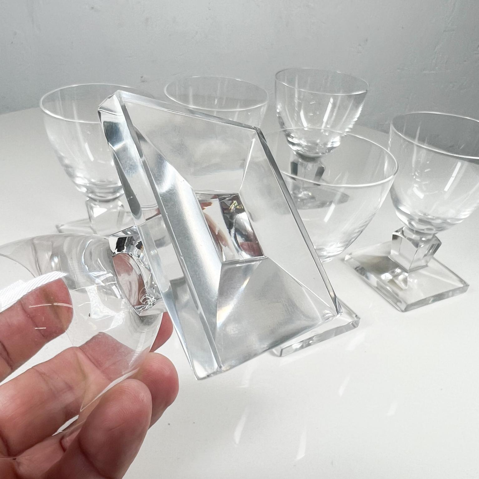 French Vintage Handcraft Set of Six Crystal Wine Glasses Style of Lalique 3