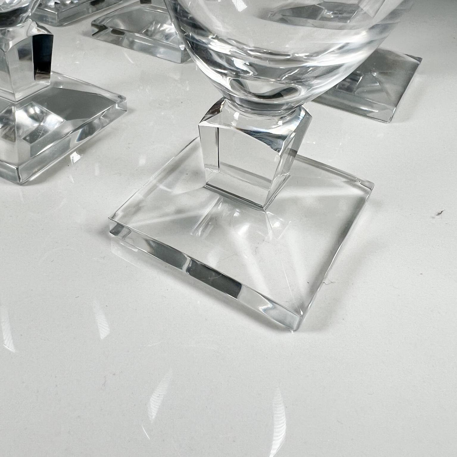 French Vintage Handcraft Set of Six Crystal Wine Glasses Style of Lalique 1