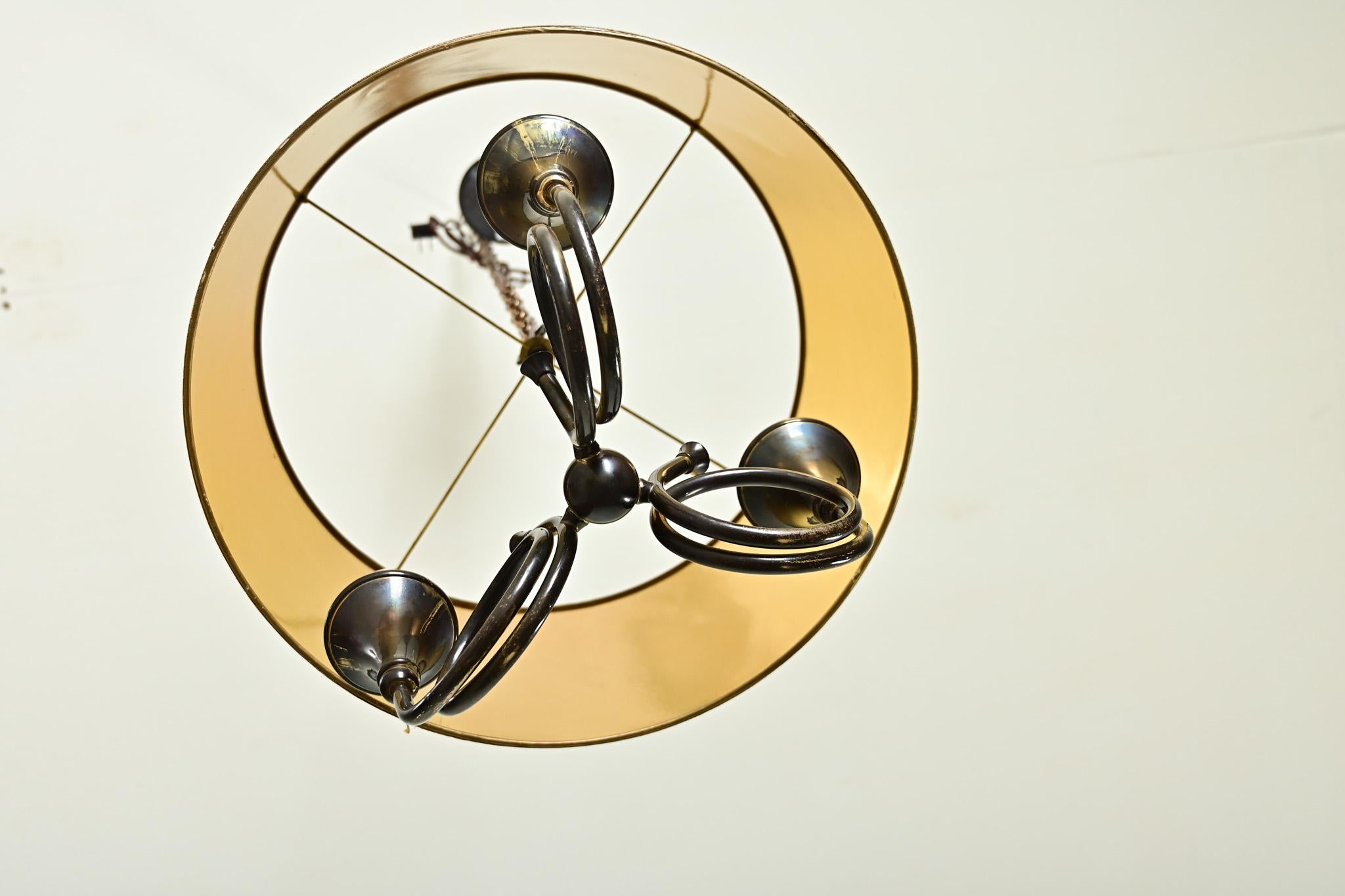 French Vintage Horn Bouillote Style Chandelier For Sale 2