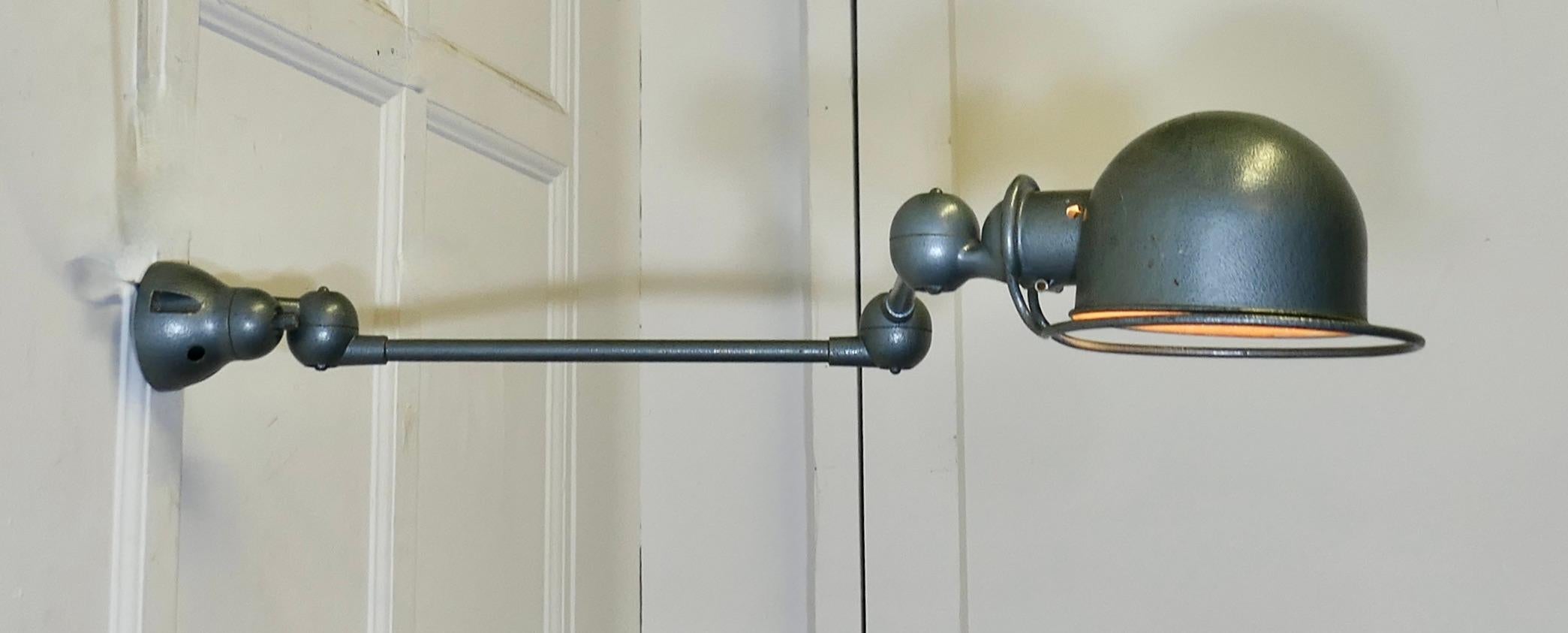 French Vintage Industrial Articulated Wall Light Sconce    In Good Condition For Sale In Chillerton, Isle of Wight