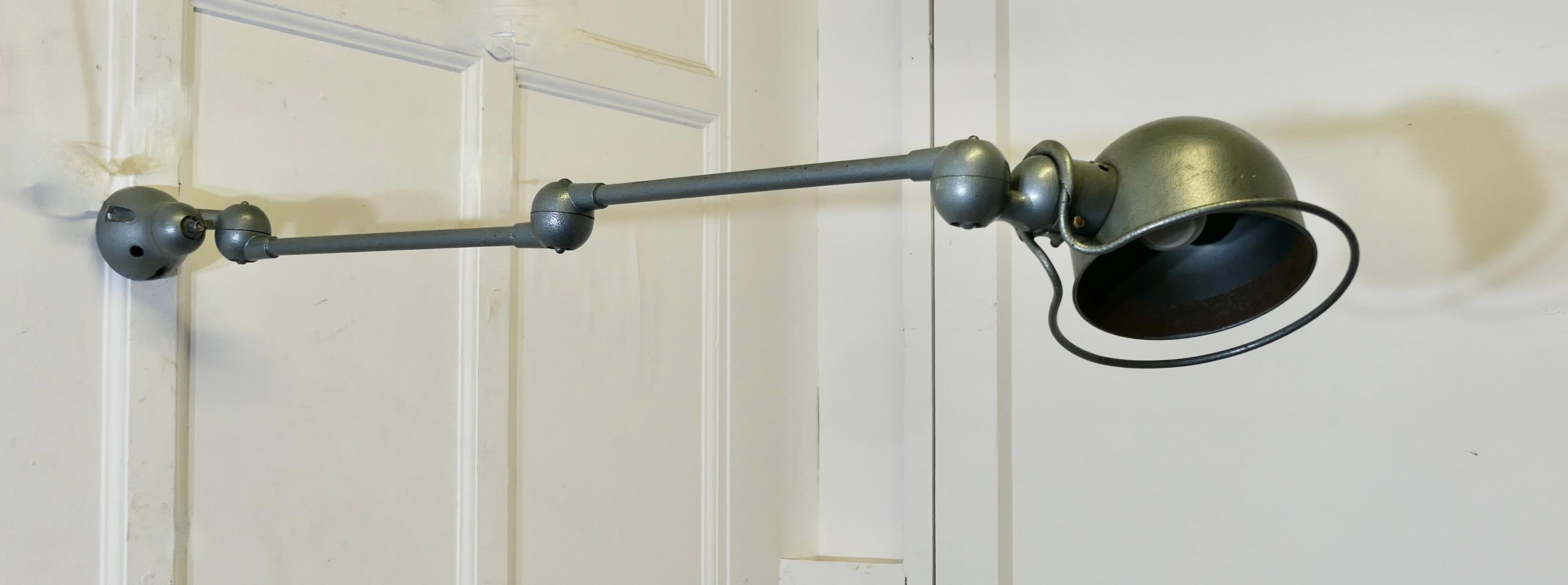 French Vintage Industrial Articulated Wall Light Sconce    For Sale 2