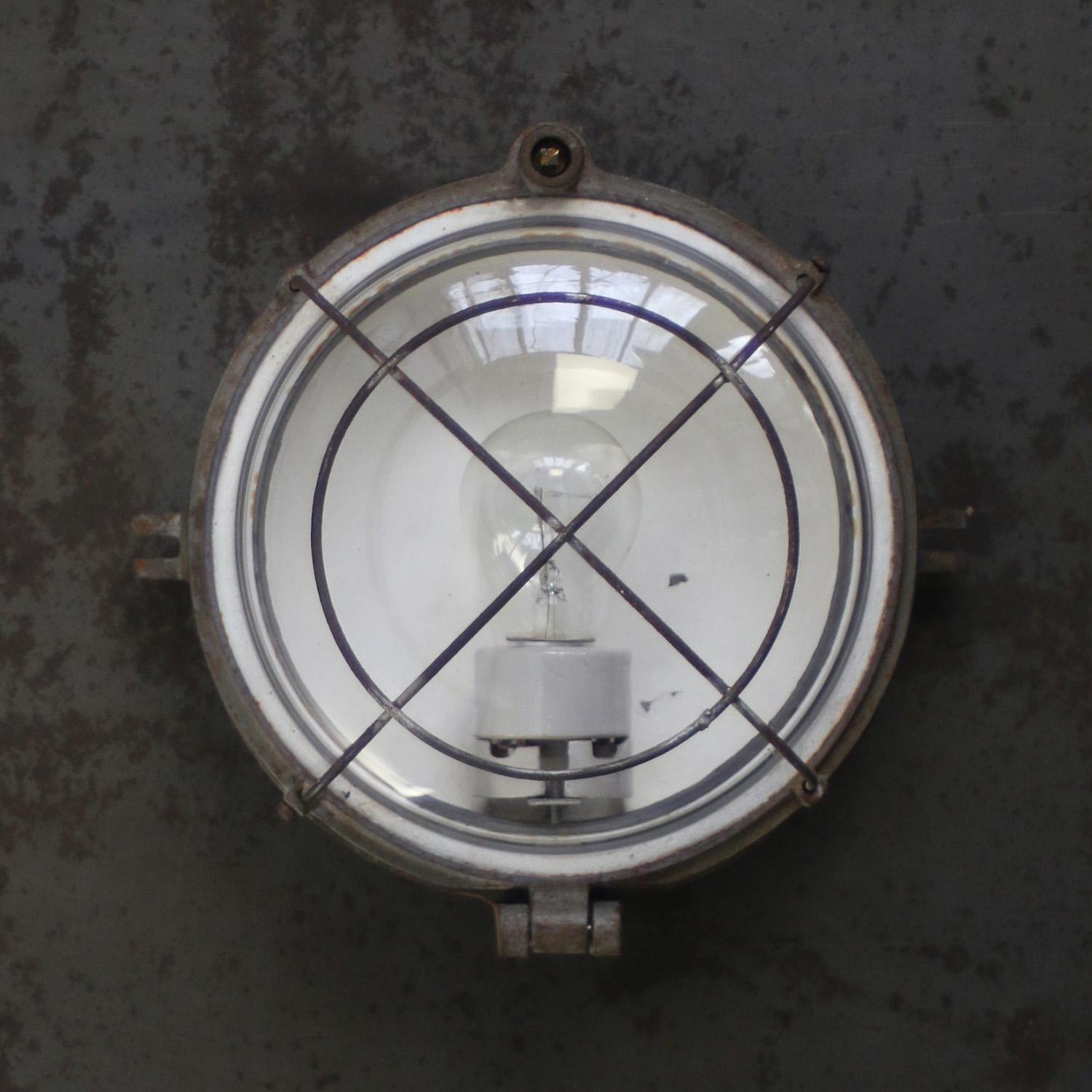 French Vintage Industrial Cast Iron Clear Glass Sconce Wall Lights For Sale 1