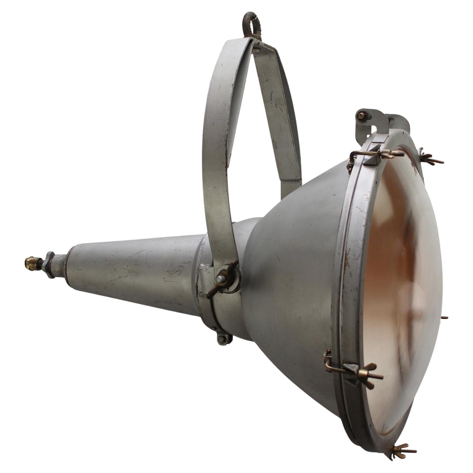 Faretto da strada in vetro trasparente vintage industriale francese in vendita