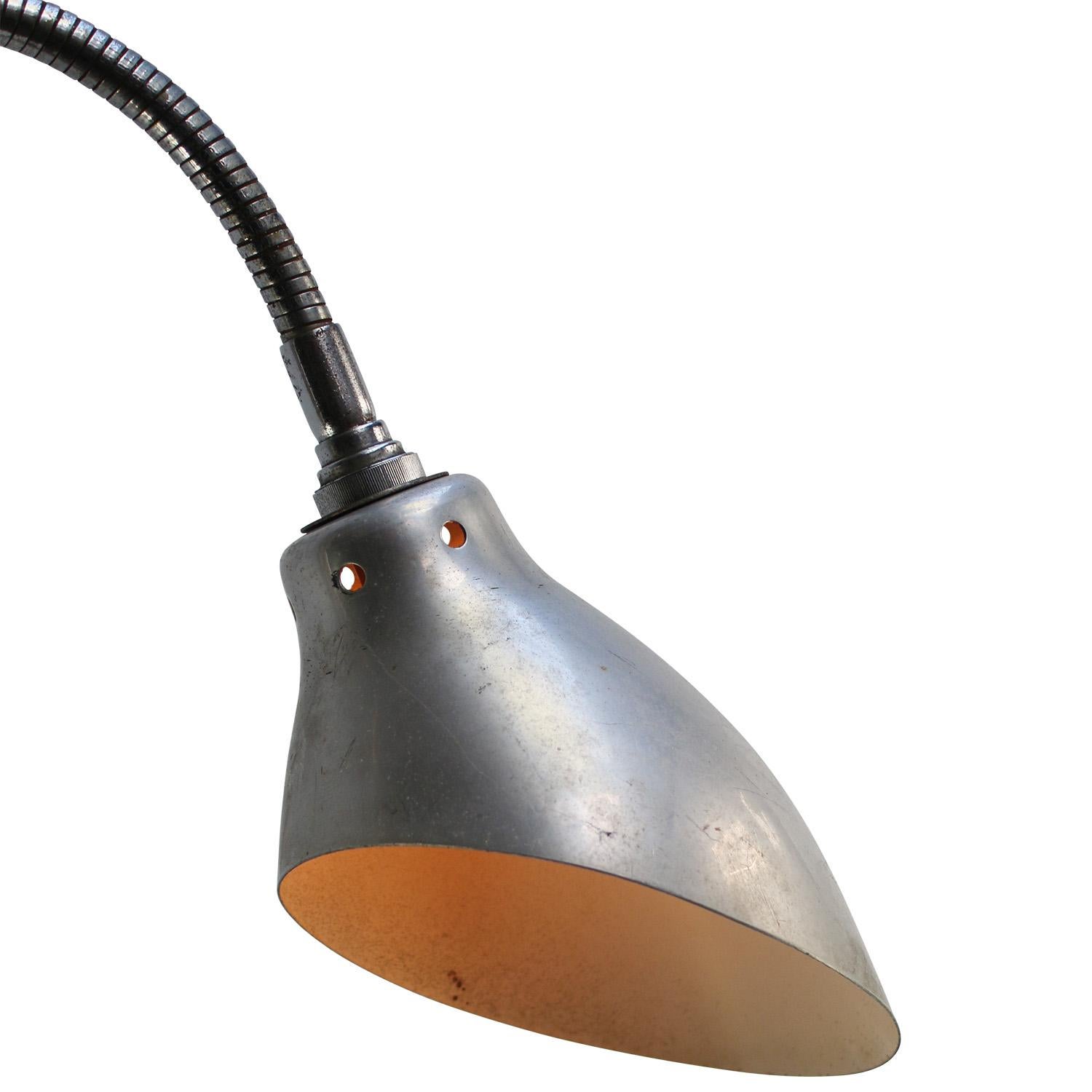 Industriel Lampe de table de machiniste en métal vintage industriel français par Ki-É-Klair en vente