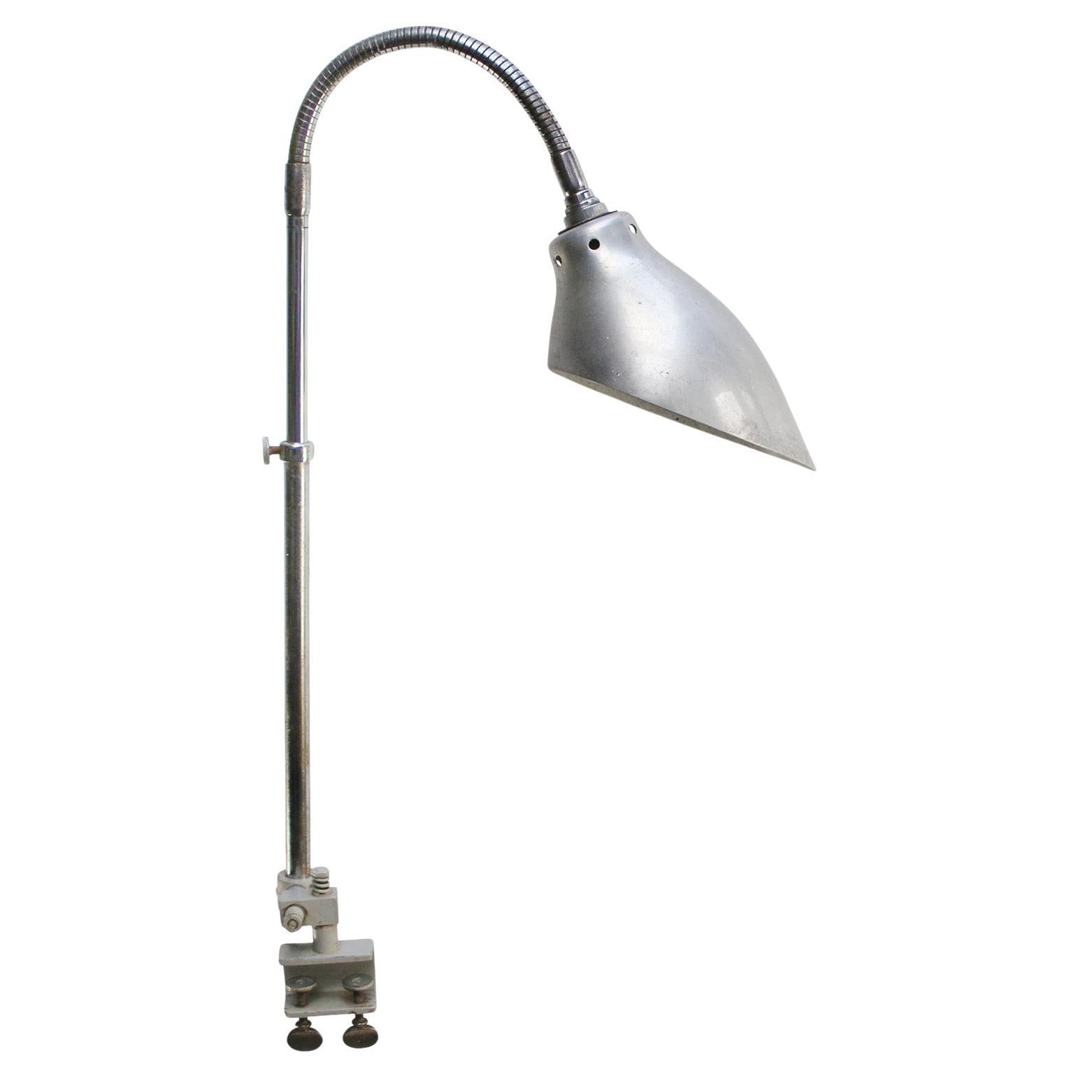 Lampe de table de machiniste en métal vintage industriel français par Ki-É-Klair en vente