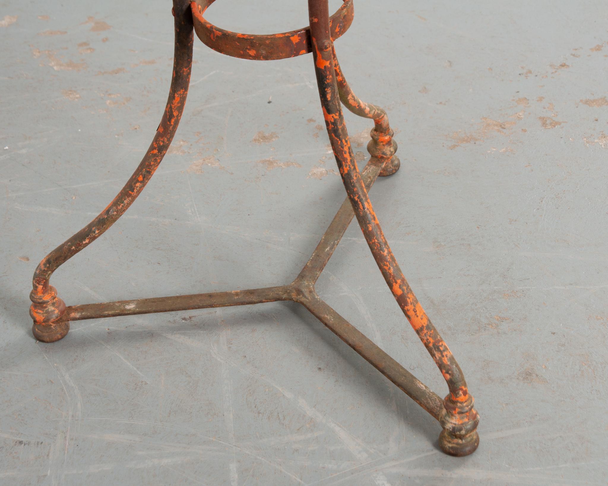 Bistrotisch aus Eisen und Marmor im Vintage-Stil (Rustikal)