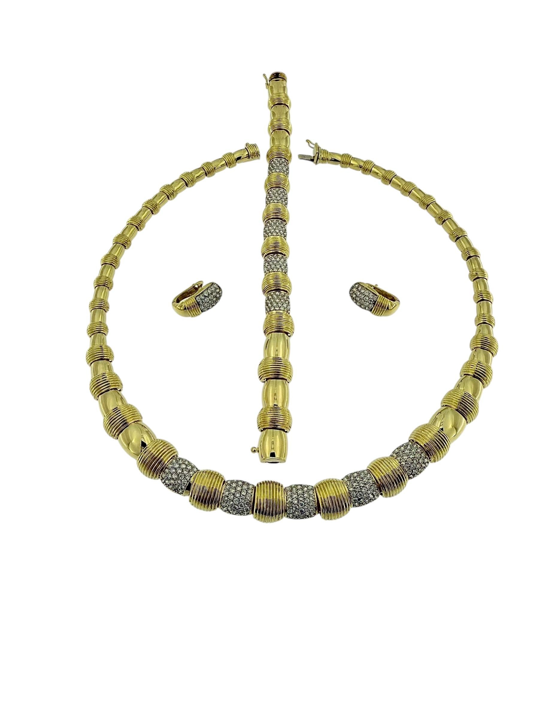 French Vintage Jewelry Set Yellow and White Gold with Diamonds In Excellent Condition For Sale In Esch sur Alzette, Esch-sur-Alzette