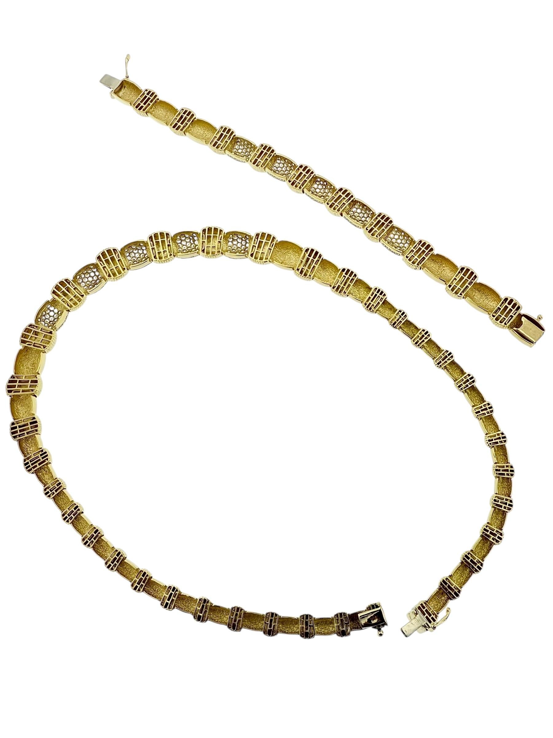 French Vintage Jewelry Set Yellow and White Gold with Diamonds For Sale 1