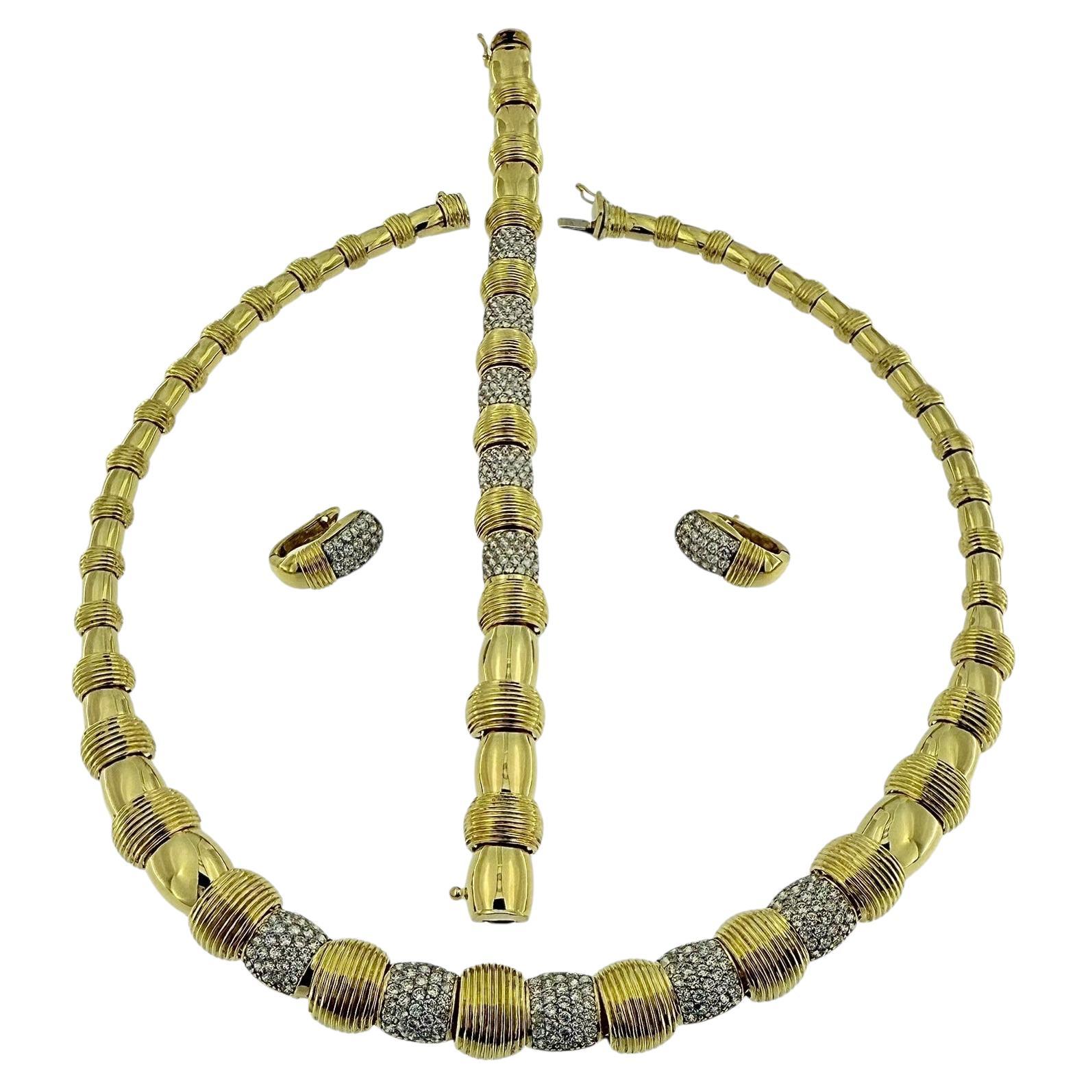 French Vintage Jewelry Set Yellow and White Gold with Diamonds For Sale