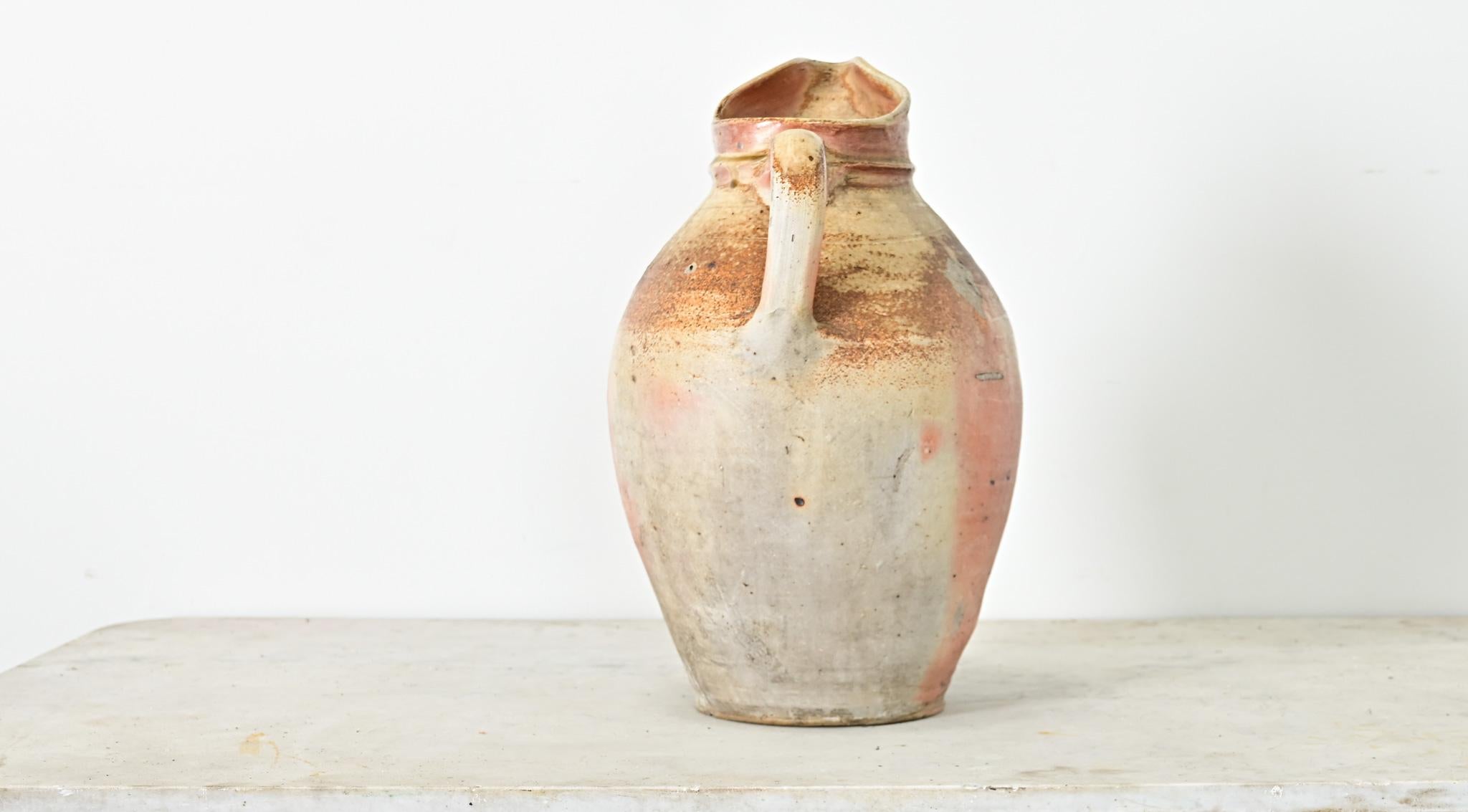 French Vintage Large Stoneware Pitcher (20. Jahrhundert) im Angebot