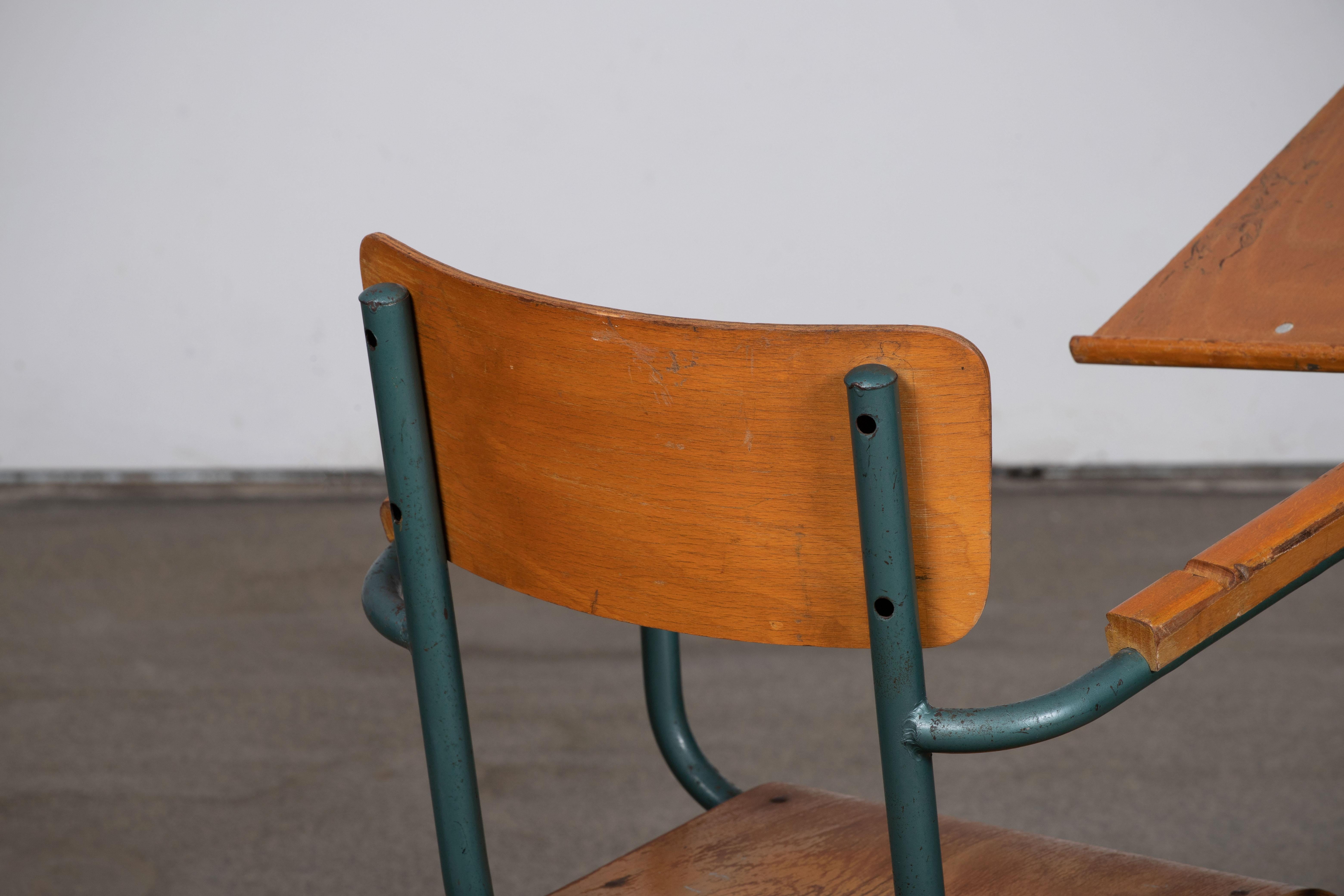 French Vintage Lecture Hall Chair in the Manner of Prouvé For Sale 1