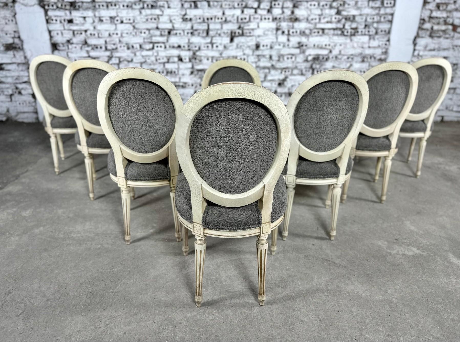 French Vintage Louis XVI Style Reupholstered Dining Chairs - Set of 8 im Angebot 2