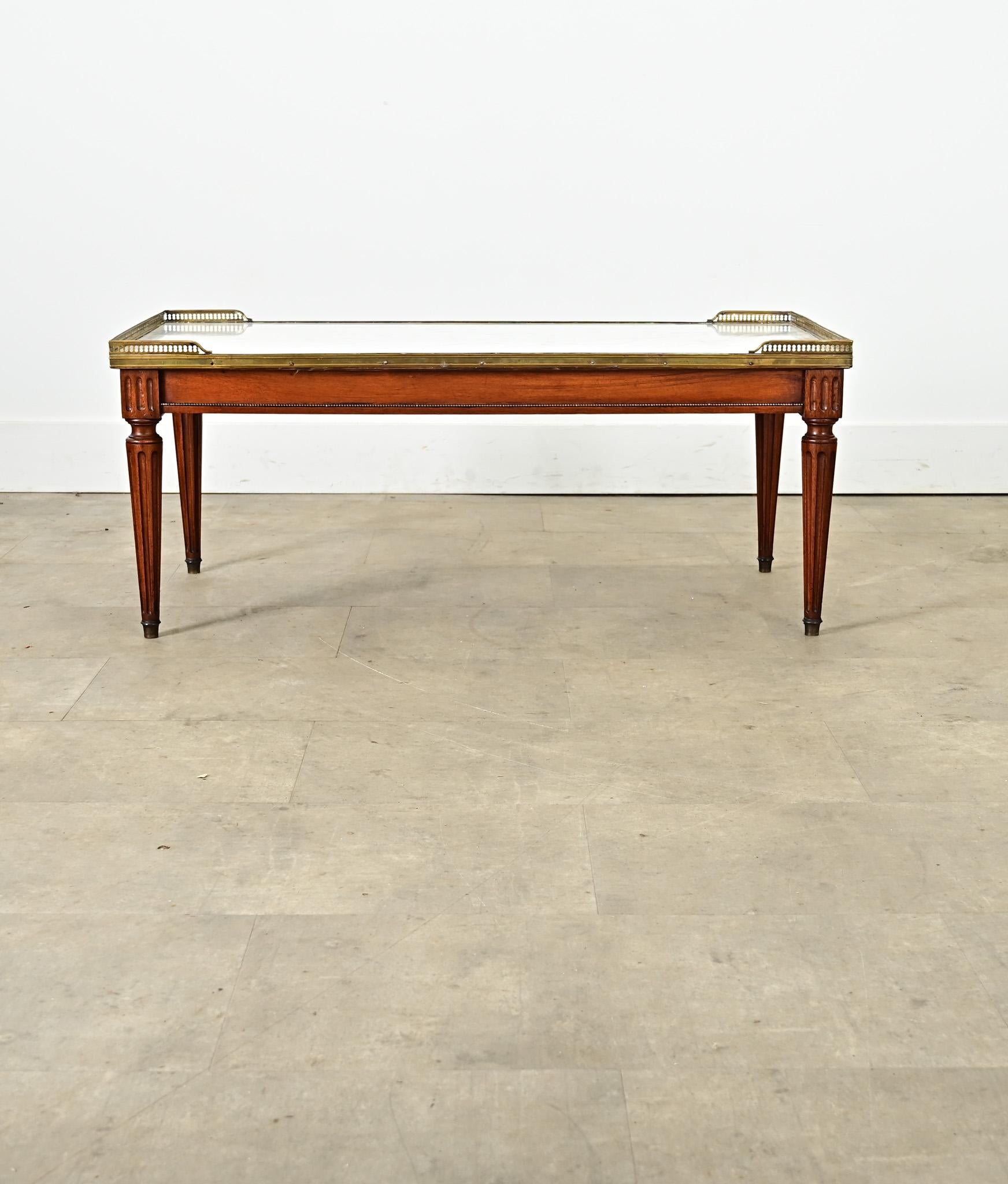 French Vintage Mahogany Louis XVI Style Coffee Table In Good Condition For Sale In Baton Rouge, LA