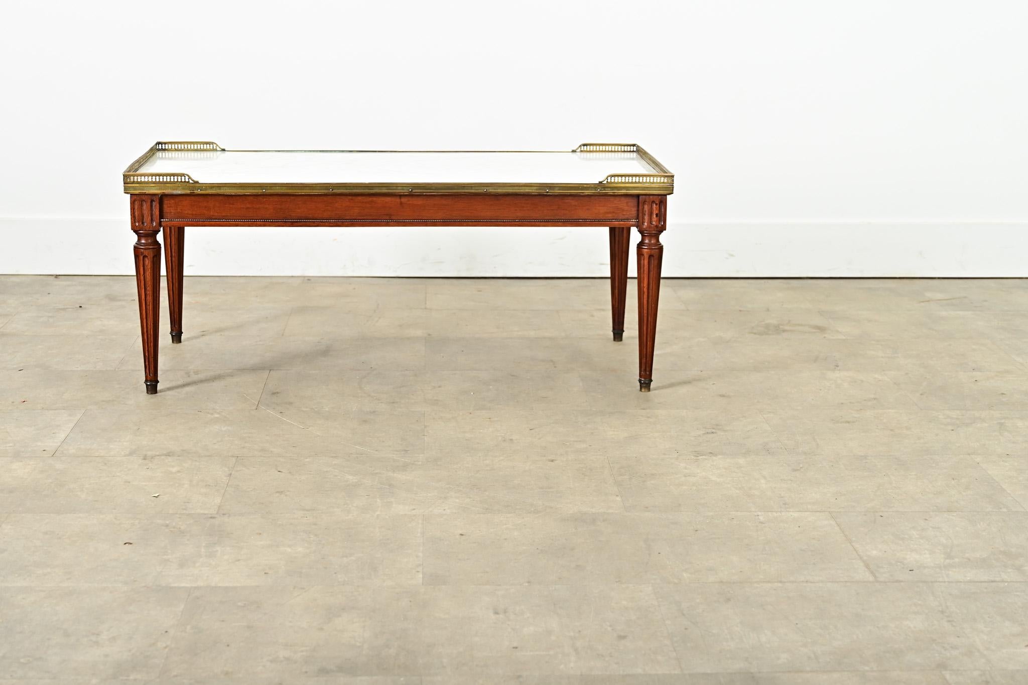 French Vintage Mahogany Louis XVI Style Coffee Table For Sale 1