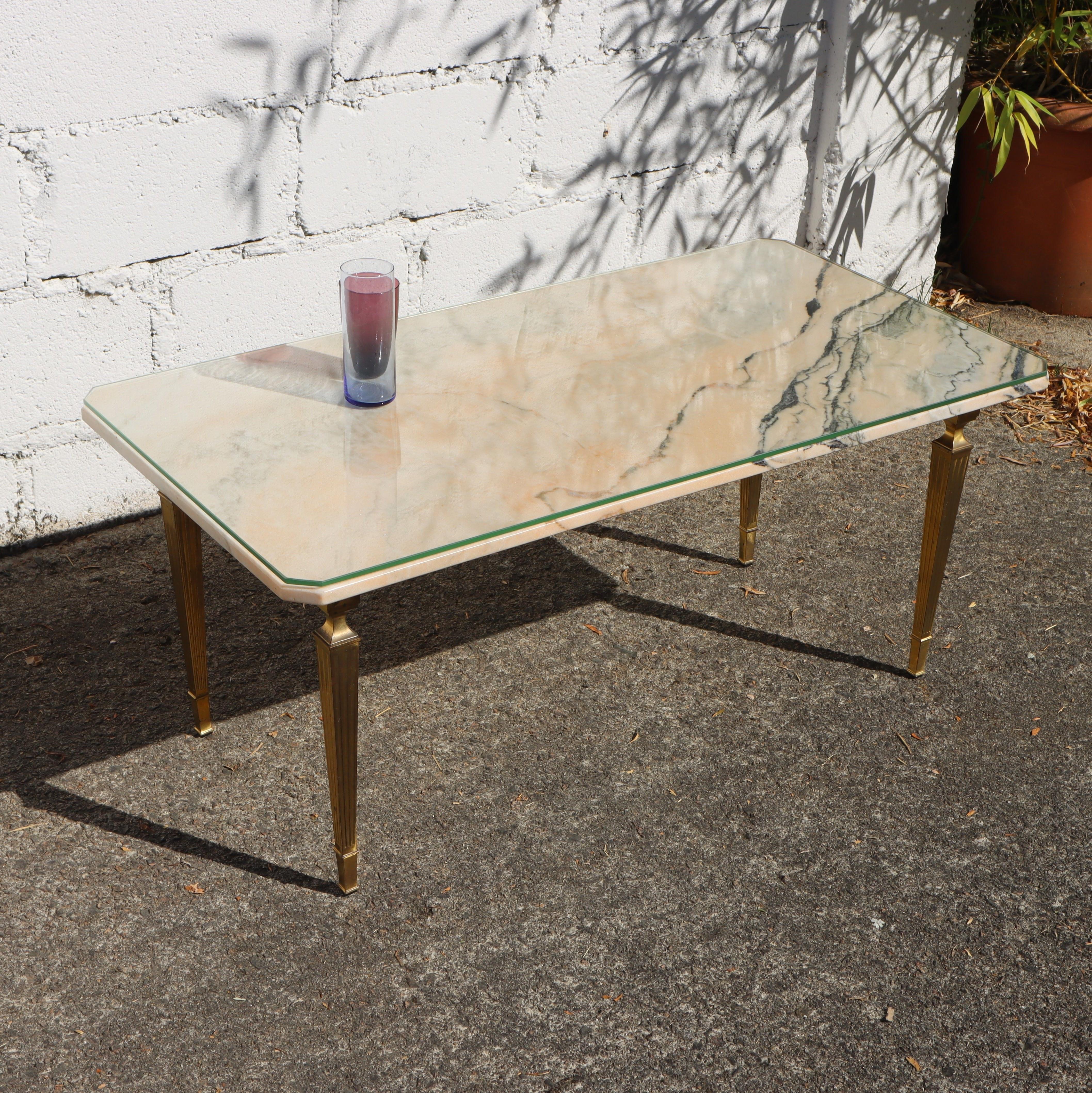 Table basse vintage française en marbre et laiton - Couvercle en verre optionnel - Table à cocktail Bon état - En vente à Bussiere Dunoise, Nouvel Aquitaine