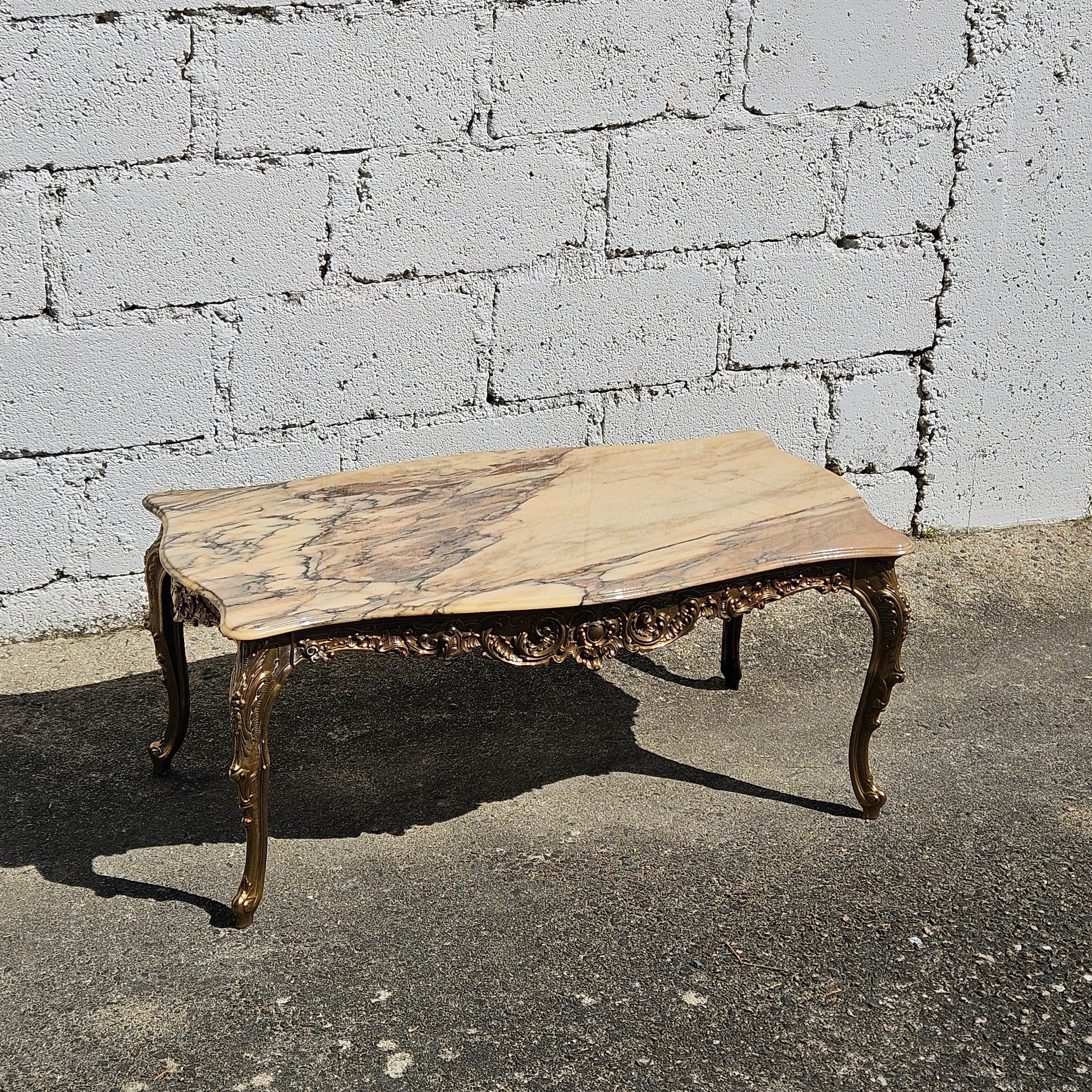 French Vintage Marble&Brass Coffee Table-Lounge Table-Style Louis XV-70s In Good Condition In Bussiere Dunoise, Nouvel Aquitaine