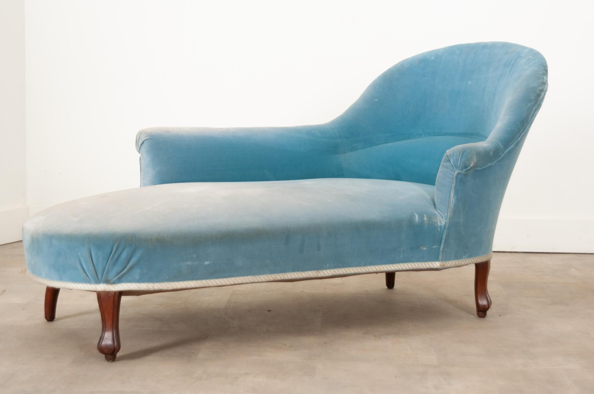 French Vintage Meridienne or Chaise Longue 4