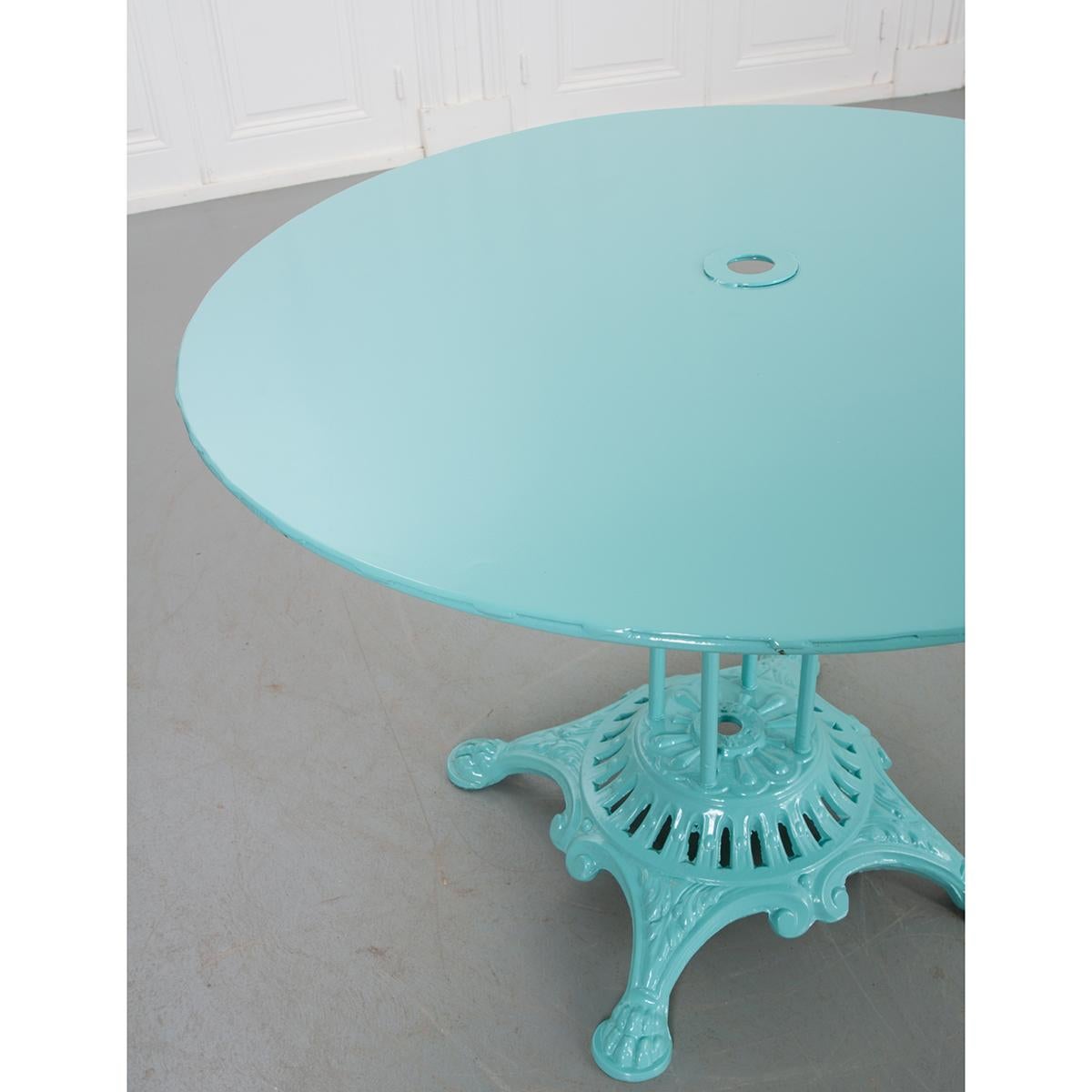 Other French Vintage Metal Garden Table For Sale