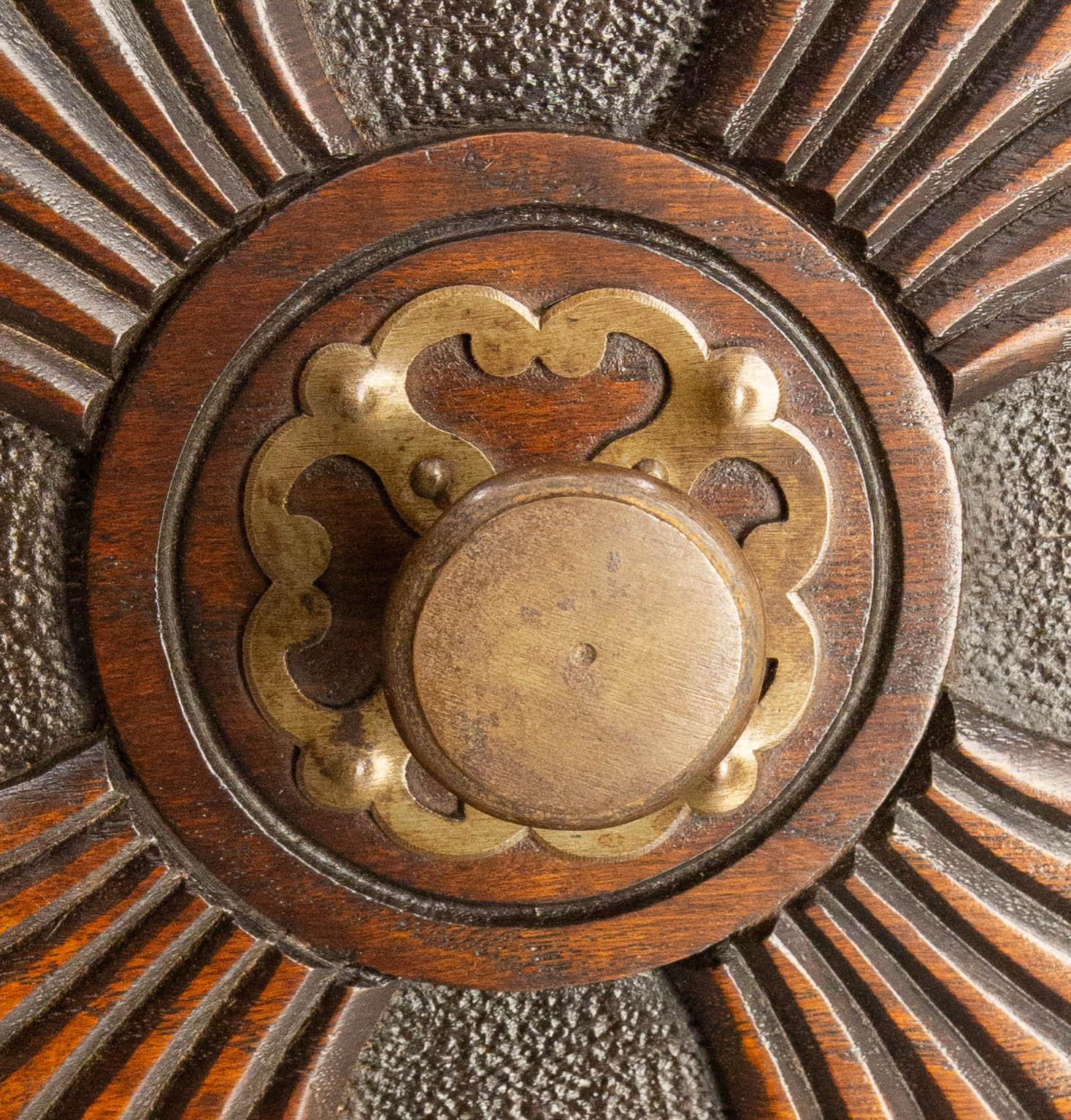 Buffet francese d'epoca in Oak e ferro battuto in stile neogotico del Medioevo in vendita 6