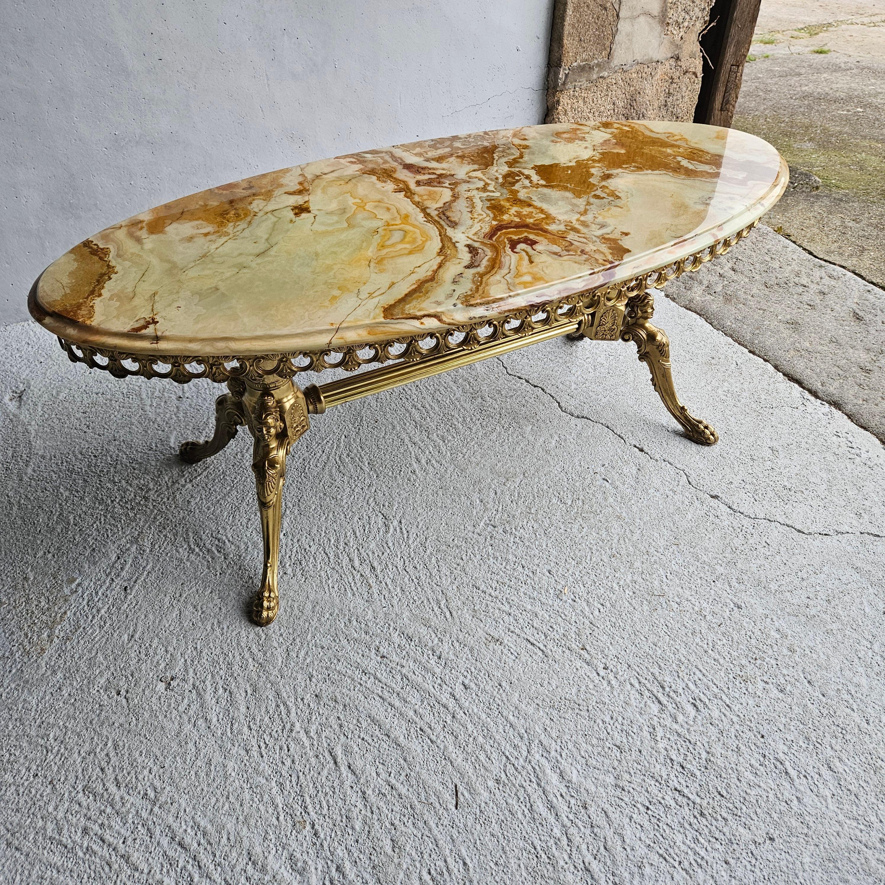 French Vintage Onyx Marble&Brass Coffee Table -Marble Lounge Table-Rococo Style In Good Condition In Bussiere Dunoise, Nouvel Aquitaine