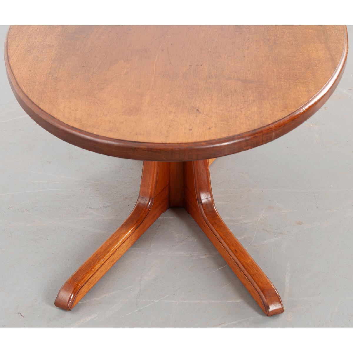 Other French Vintage Oval Coffee Table For Sale