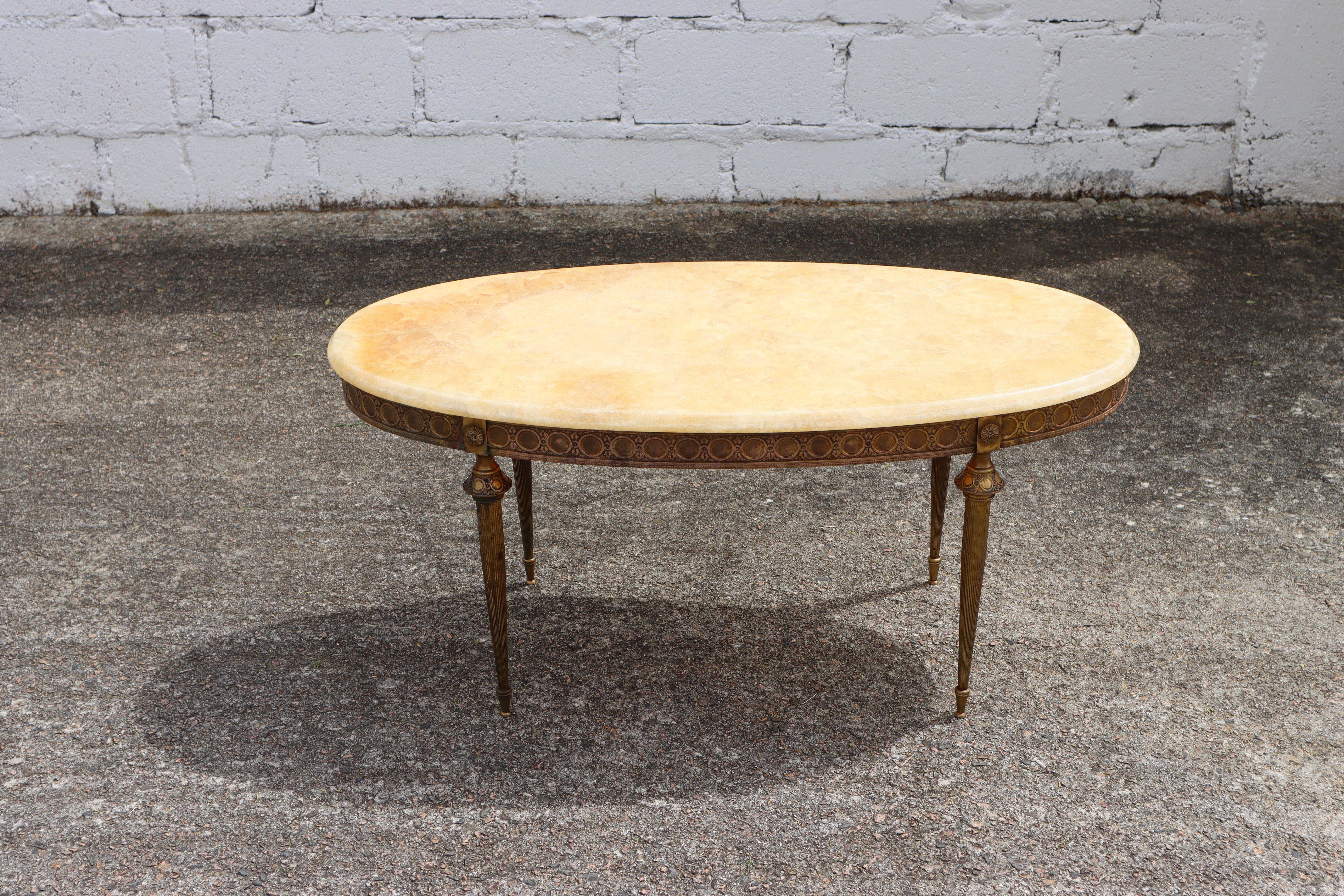 French Vintage Oval Marble & Brass Coffee Table-Cocktail Table-Lounge Table-70s 1