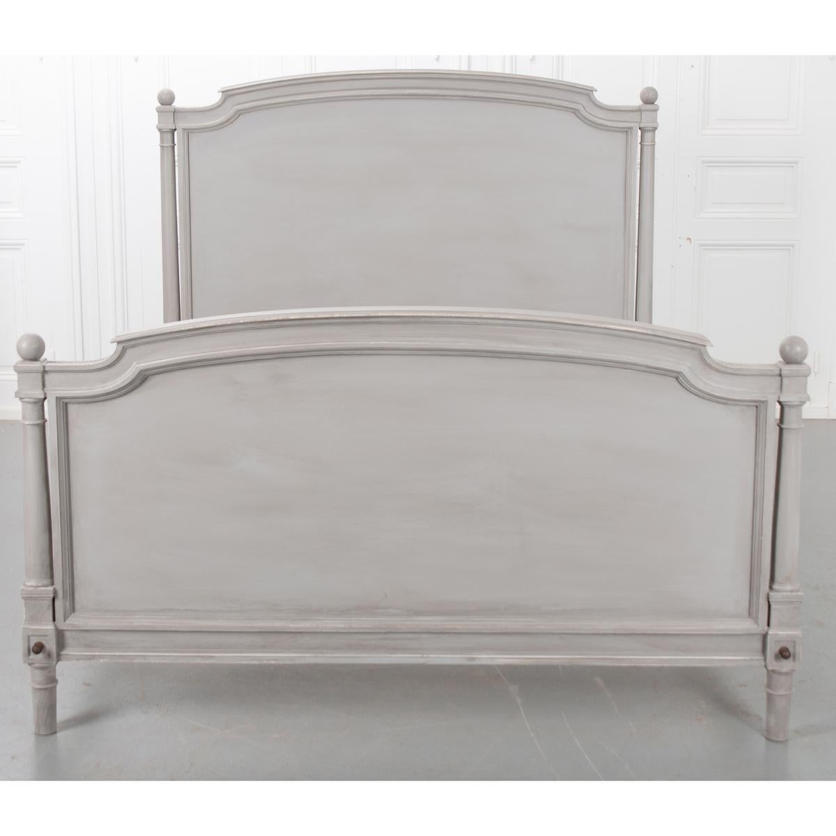 French Vintage Painted Full Size Bed For Sale 1