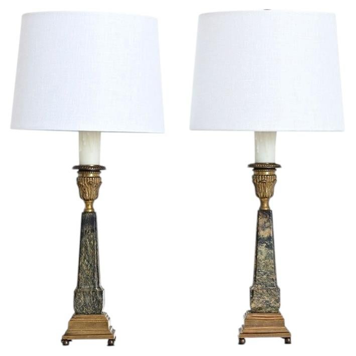 Lampes de table vintage françaises « Grand Tour » en marbre avec des détails en laiton, 1940 en vente