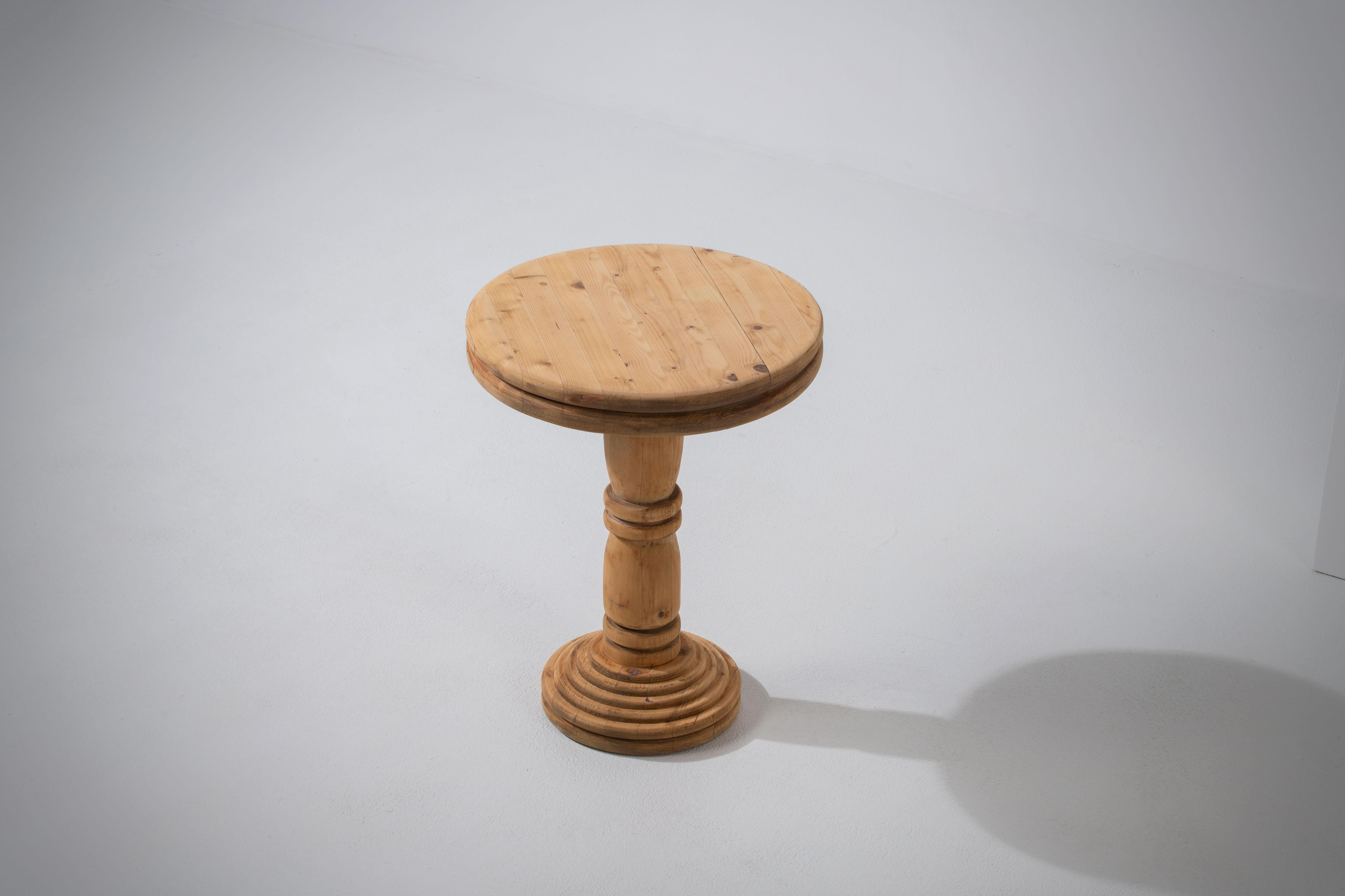 French Vintage Raw Pine Pedestal For Sale 3