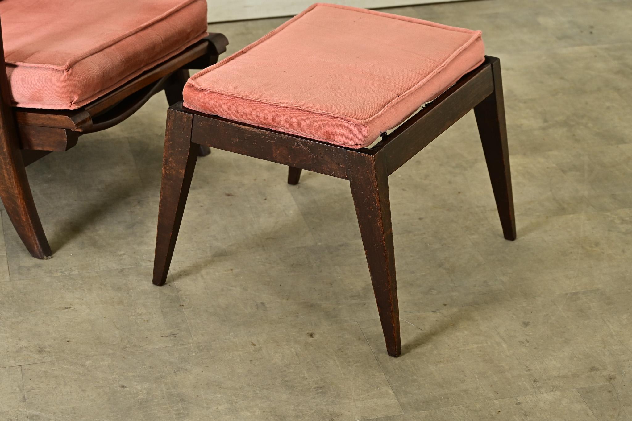 French Vintage Reclining Armchair & Ottoman In Good Condition For Sale In Baton Rouge, LA
